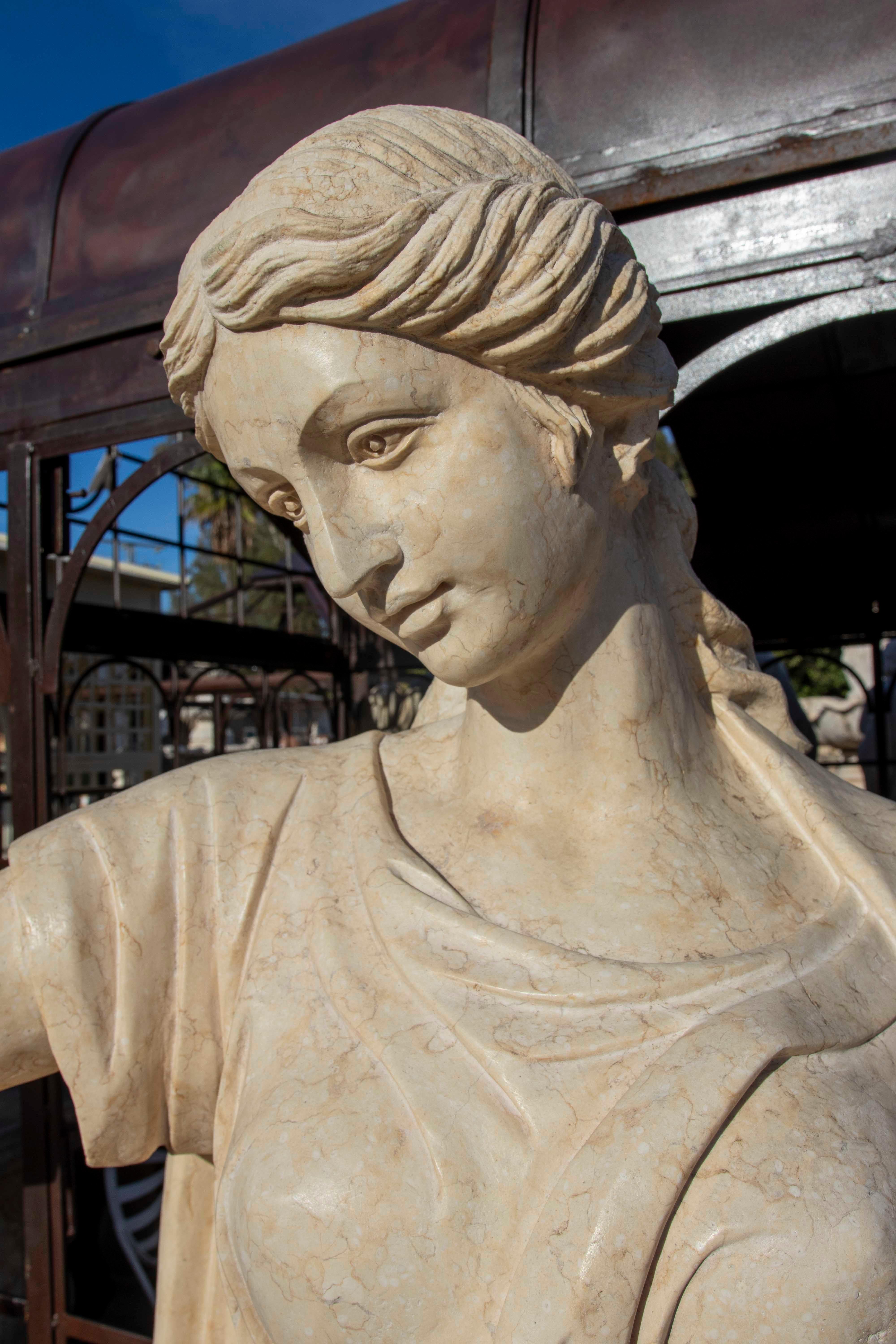 Conjunto de cuatro esculturas clásicas de las Cuatro Estaciones en mármol tallado en venta 4