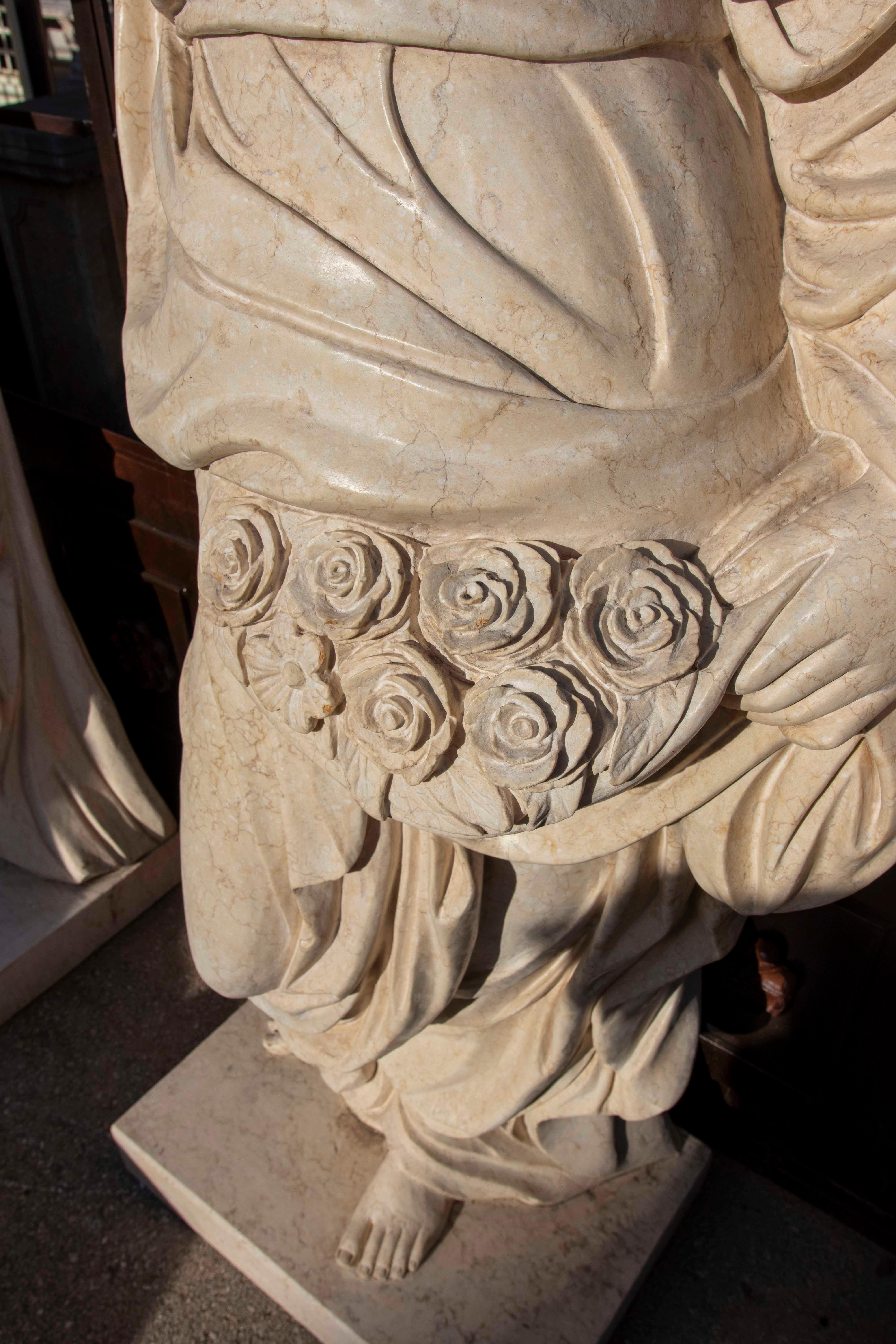 Conjunto de cuatro esculturas clásicas de las Cuatro Estaciones en mármol tallado en venta 6