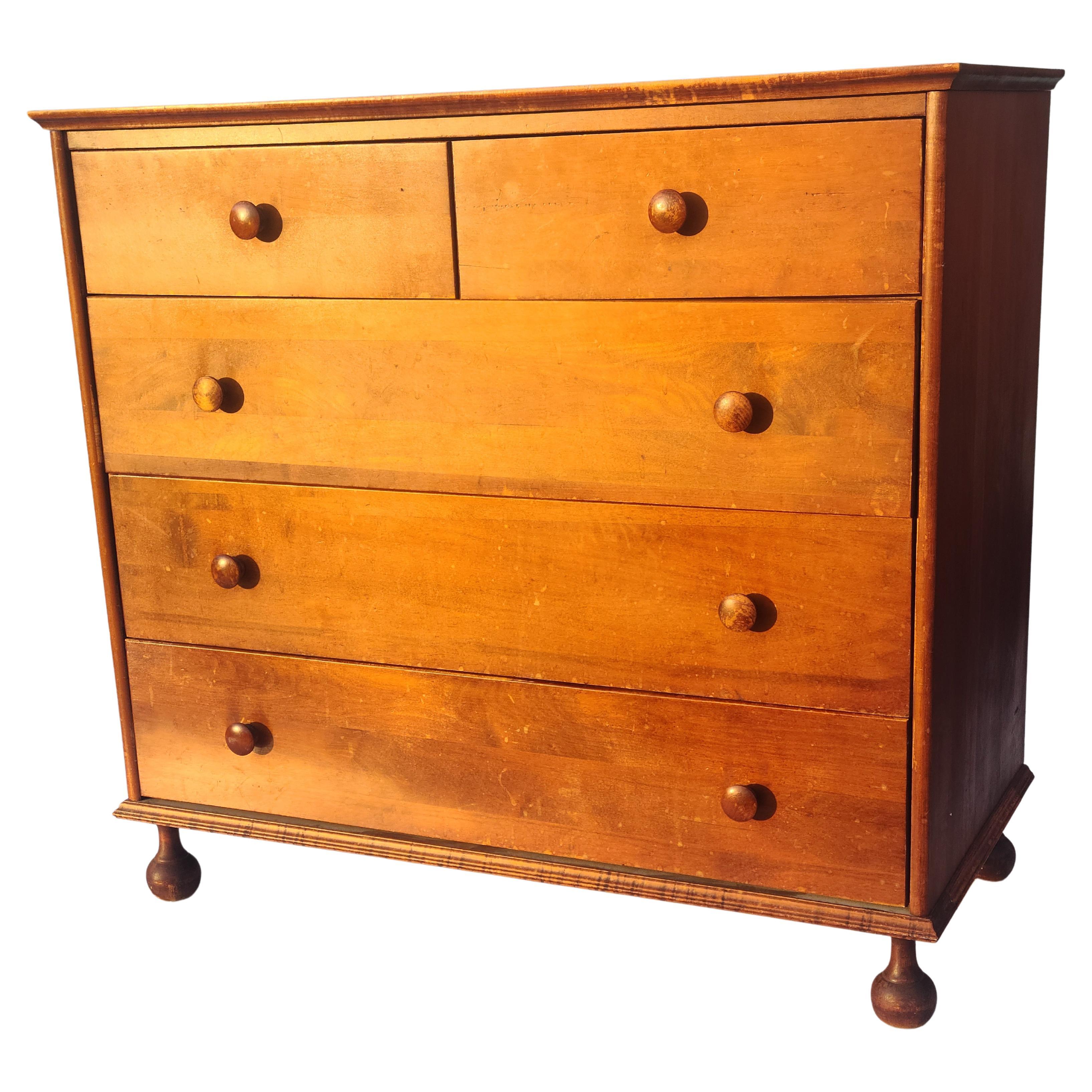 Connant Ball Revival 5 Drawer Low Chest Nice Legs In Good Condition For Sale In Fraser, MI