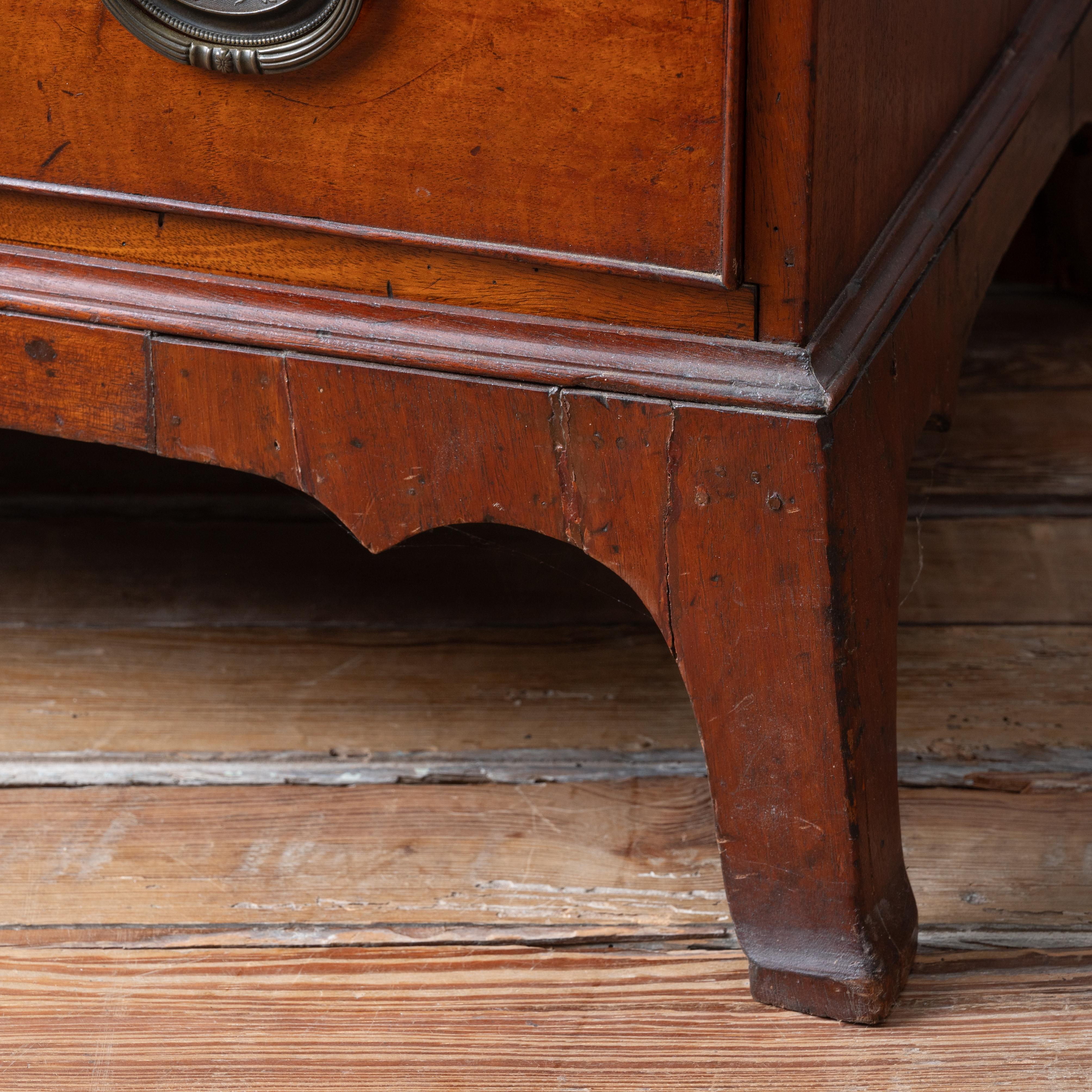 Connecticut Mahogany Slant Front Desk, c.1800 For Sale 4