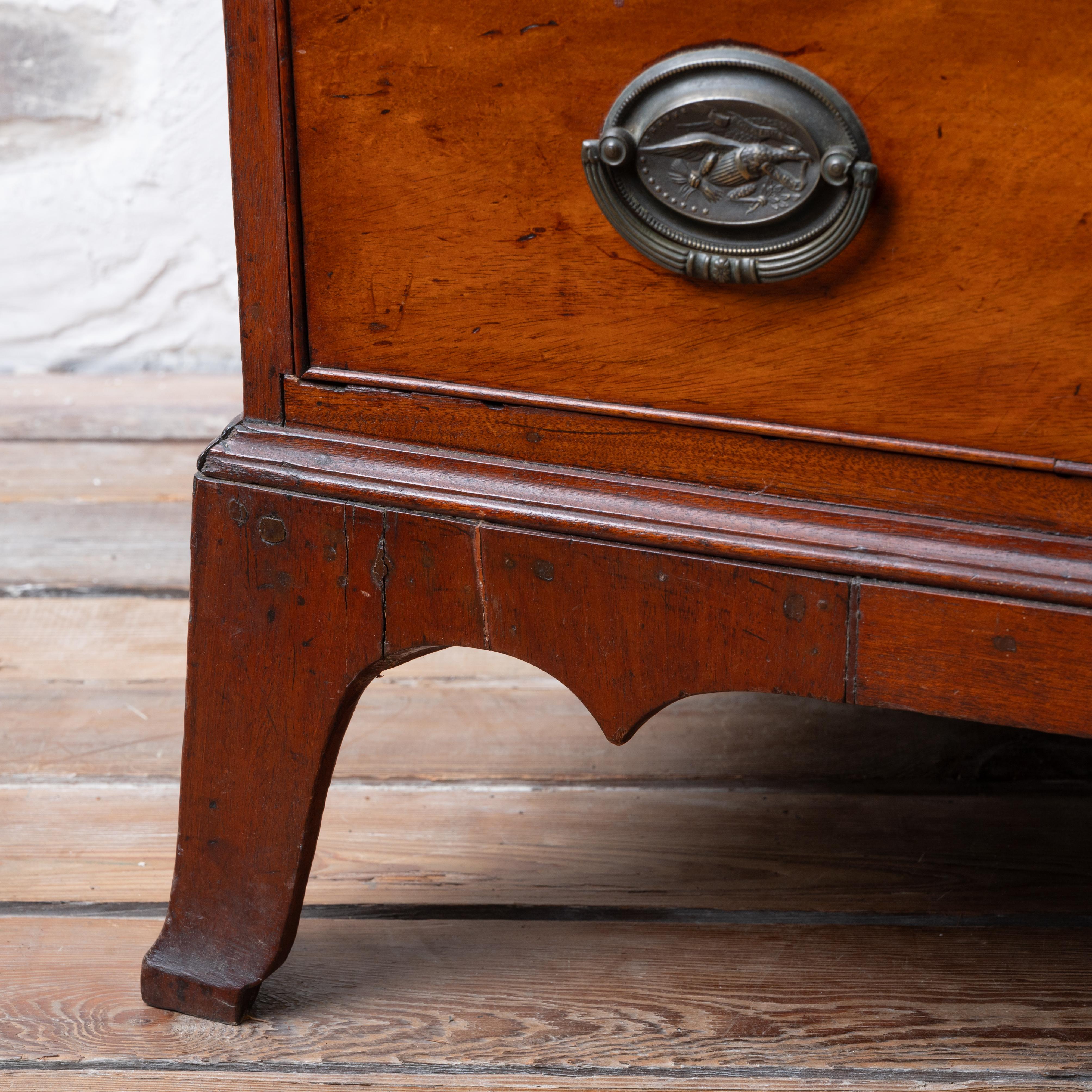 Connecticut Mahogany Slant Front Desk, c.1800 For Sale 5