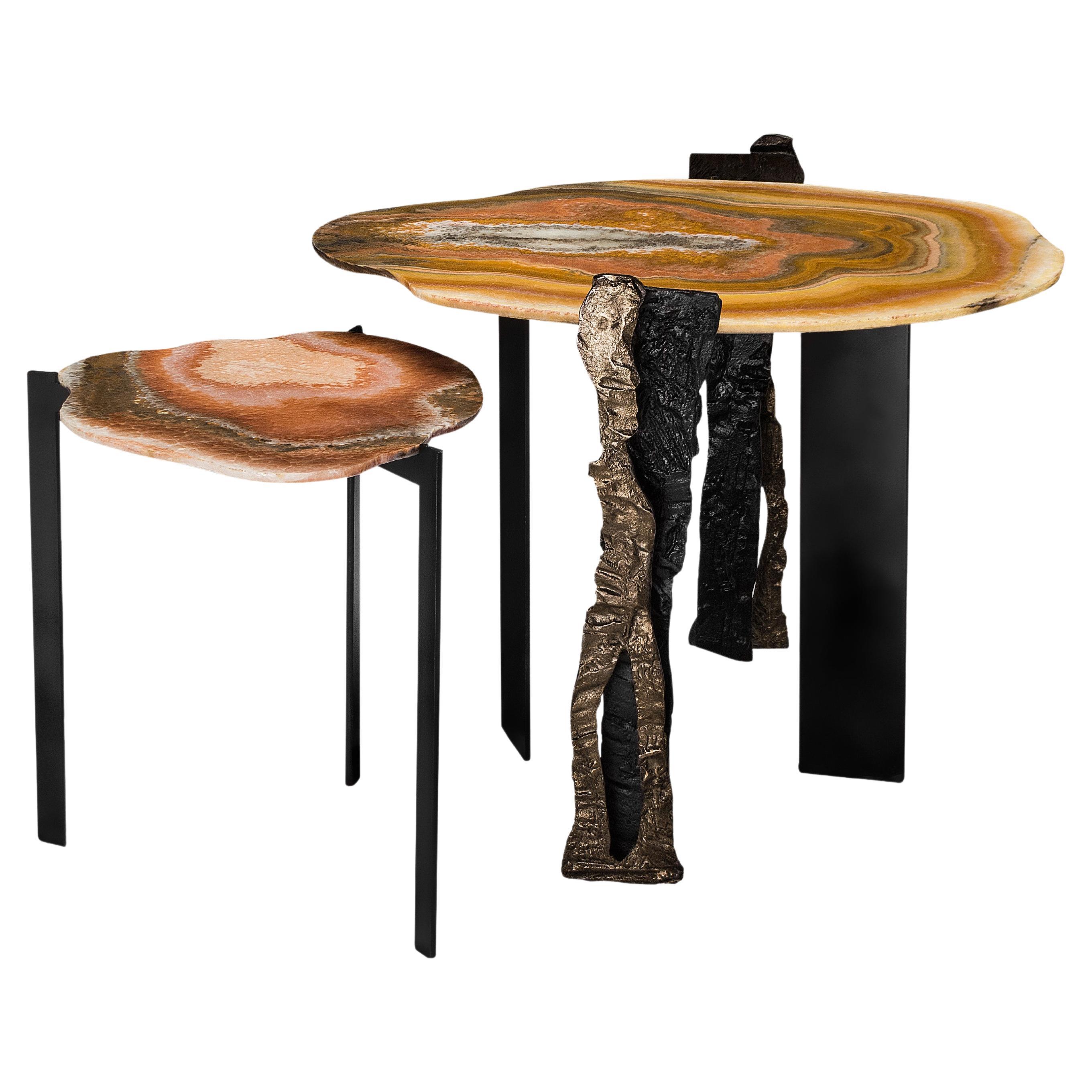 Connection - Ensemble de tables d'appoint en laiton, métal noir et onnyx
