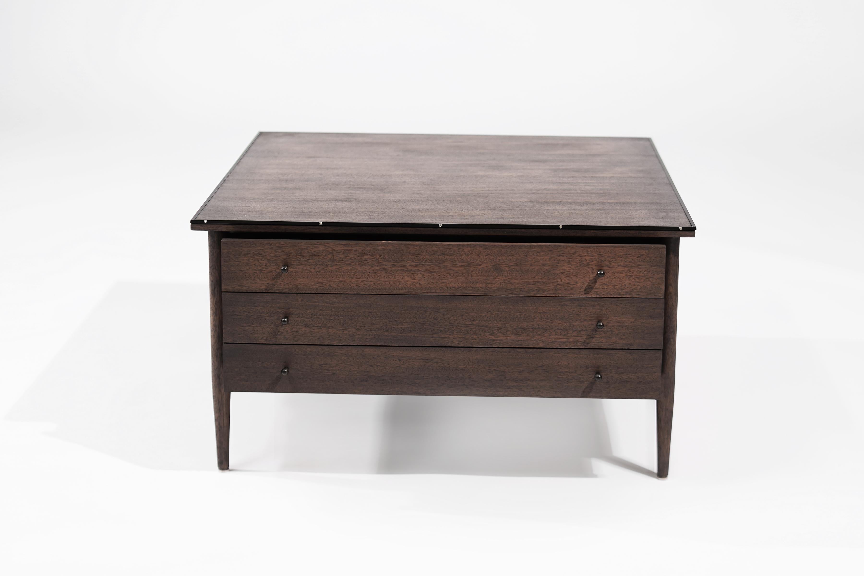 Mid-Century Modern Connoisseur Collection Coffee Table by Paul McCobb, C. 1950s For Sale