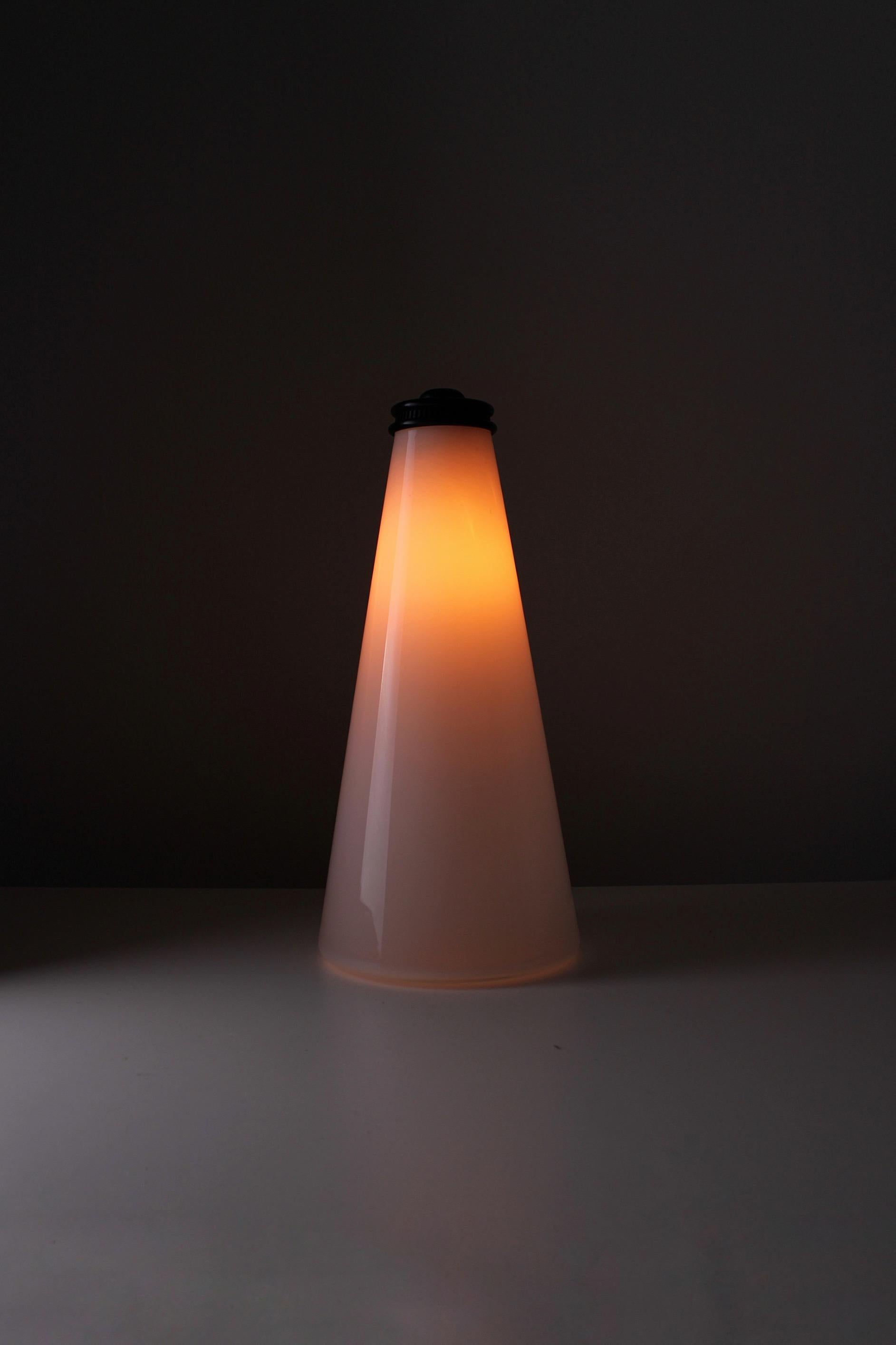 Cono table lamp by Ezio Didone for Arteluce, 1979 In Good Condition For Sale In UTRECHT, NL