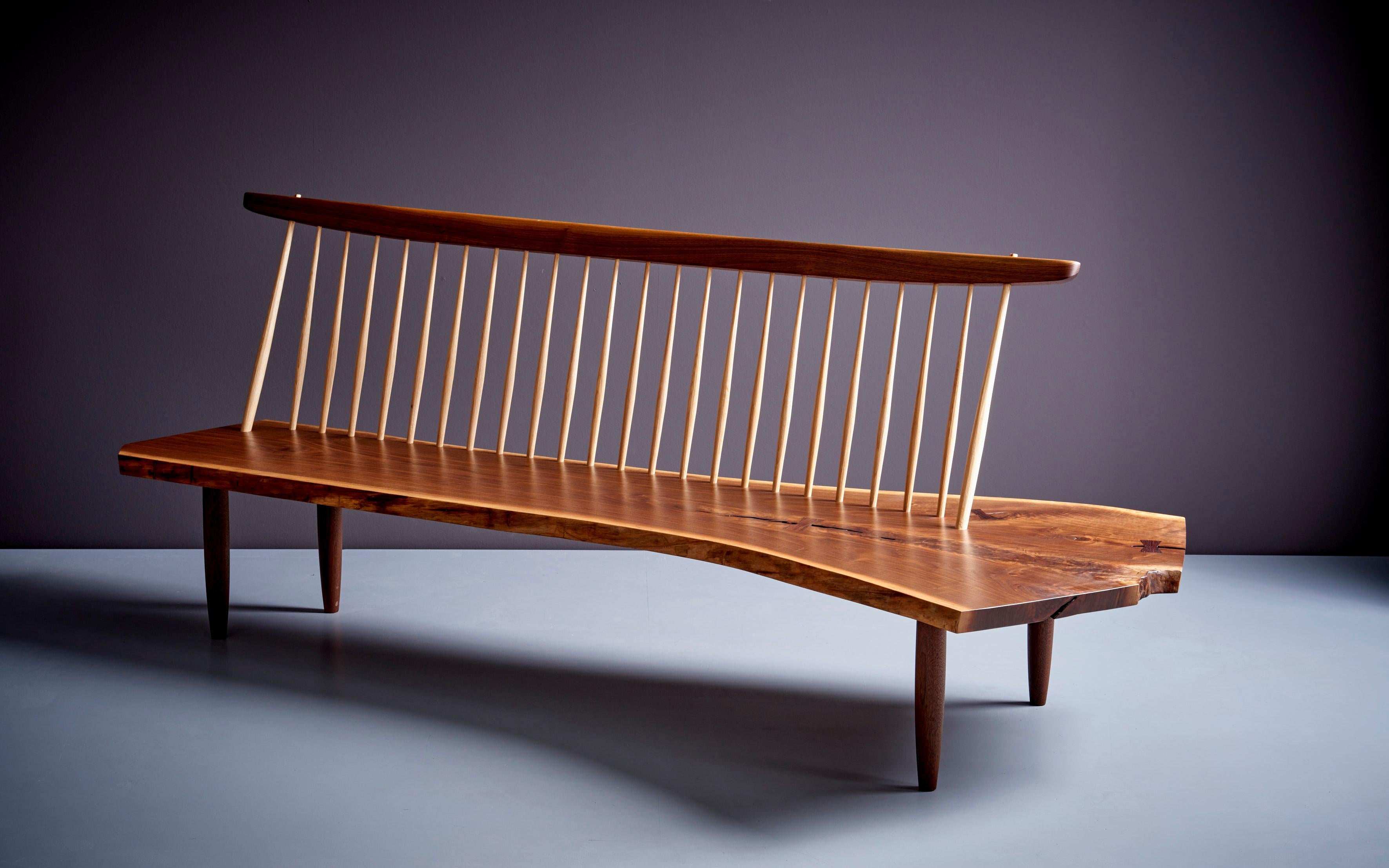 Conoid Bench by Mira Nakashima based on a design by George Nakashima, USA In New Condition For Sale In Berlin, DE