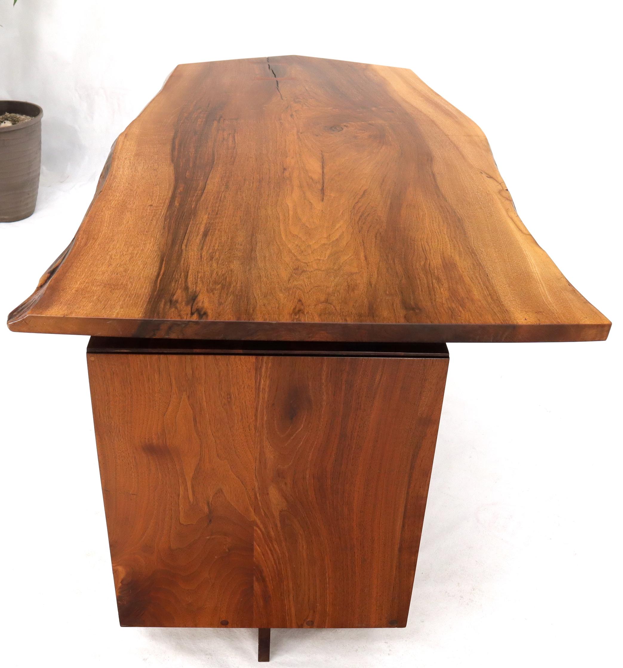 20th Century Conoid Cross Leg Desk in Walnut by George Nakashima Dated Documented, 1971 For Sale