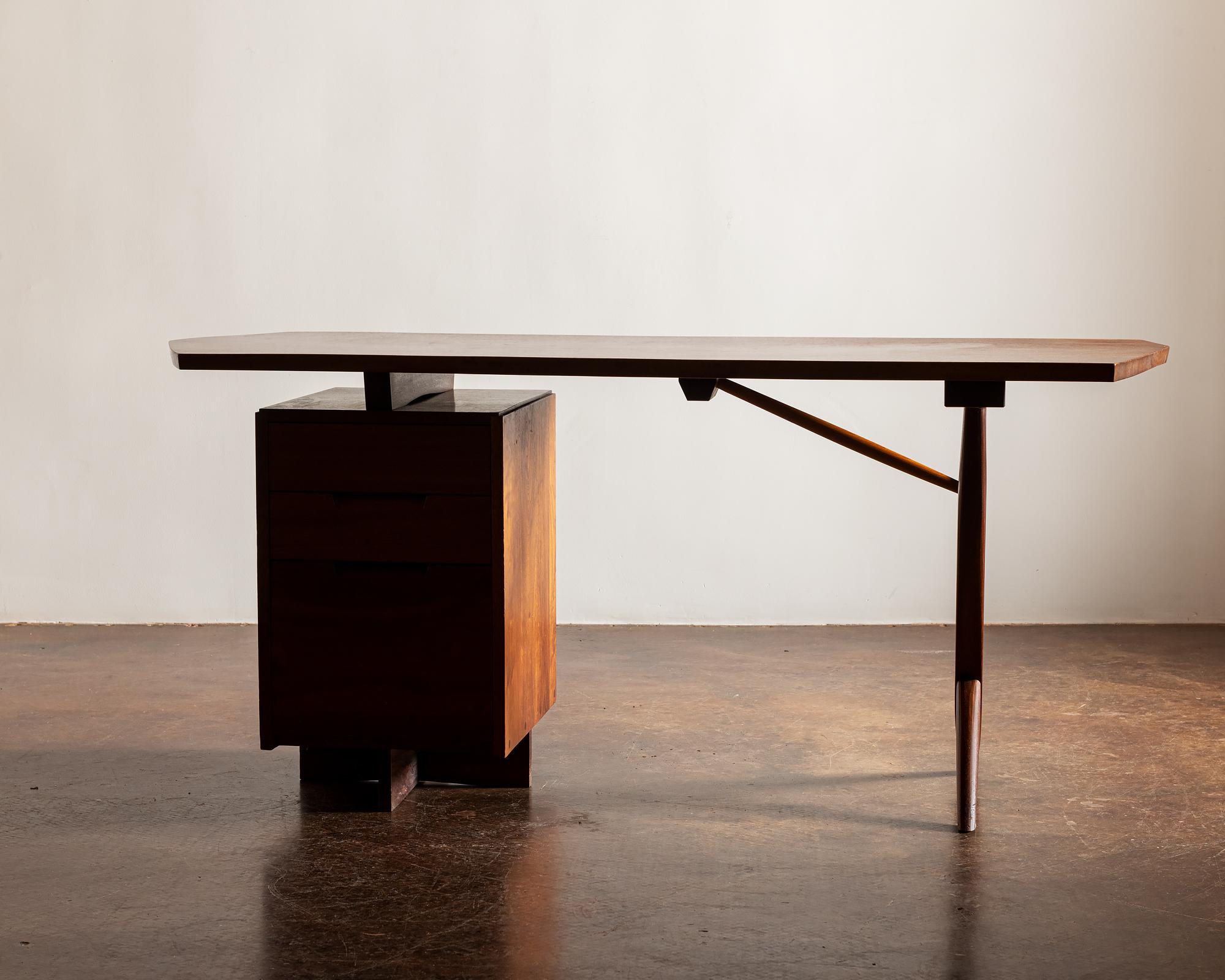Conoid Cross-Legged Desk in Walnut and Hickory by George Nakashima, 1963 5