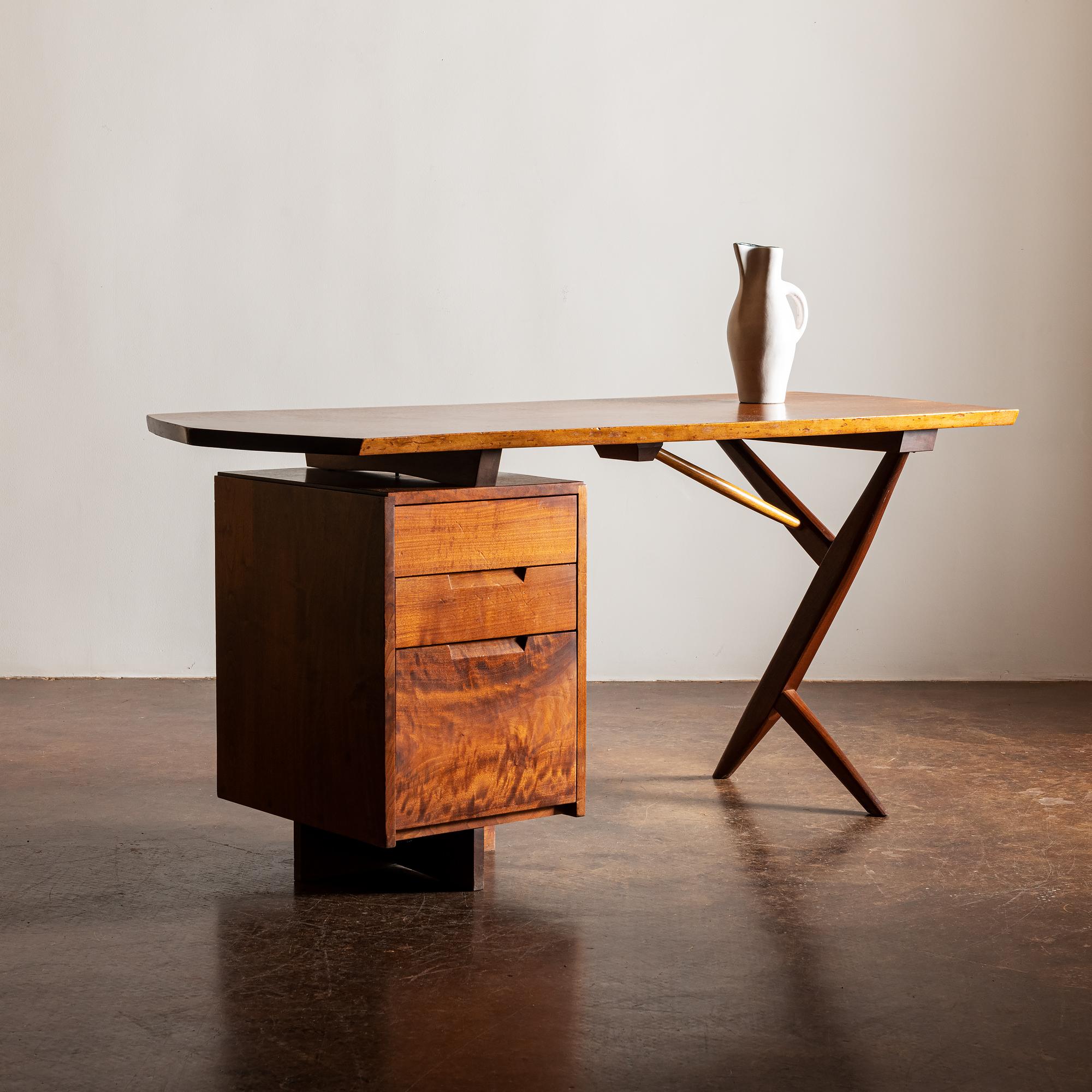 Conoid Cross-Legged Desk in Walnut and Hickory by George Nakashima, 1963 10