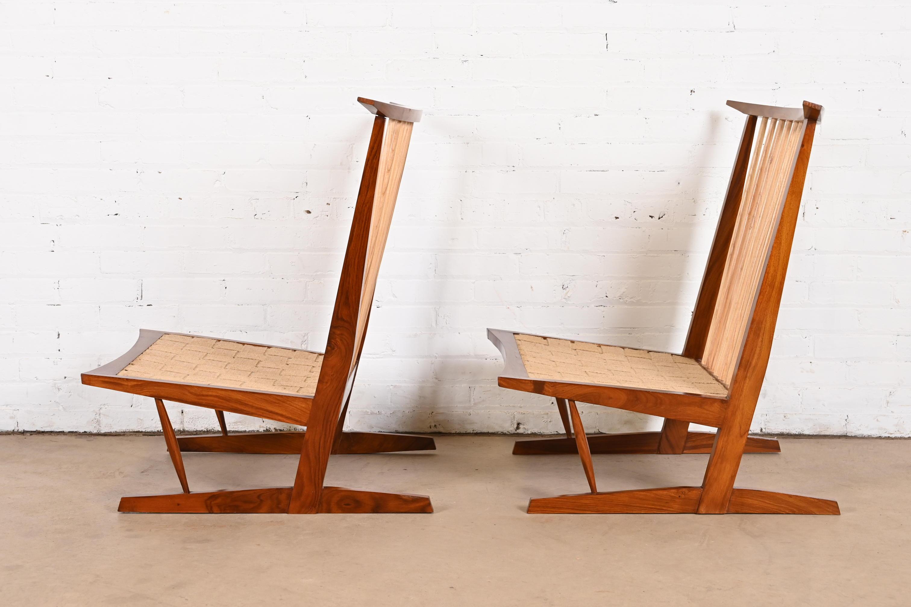 Conoid Lounge Chairs in Sculpted Walnut After George Nakashima, Pair 6