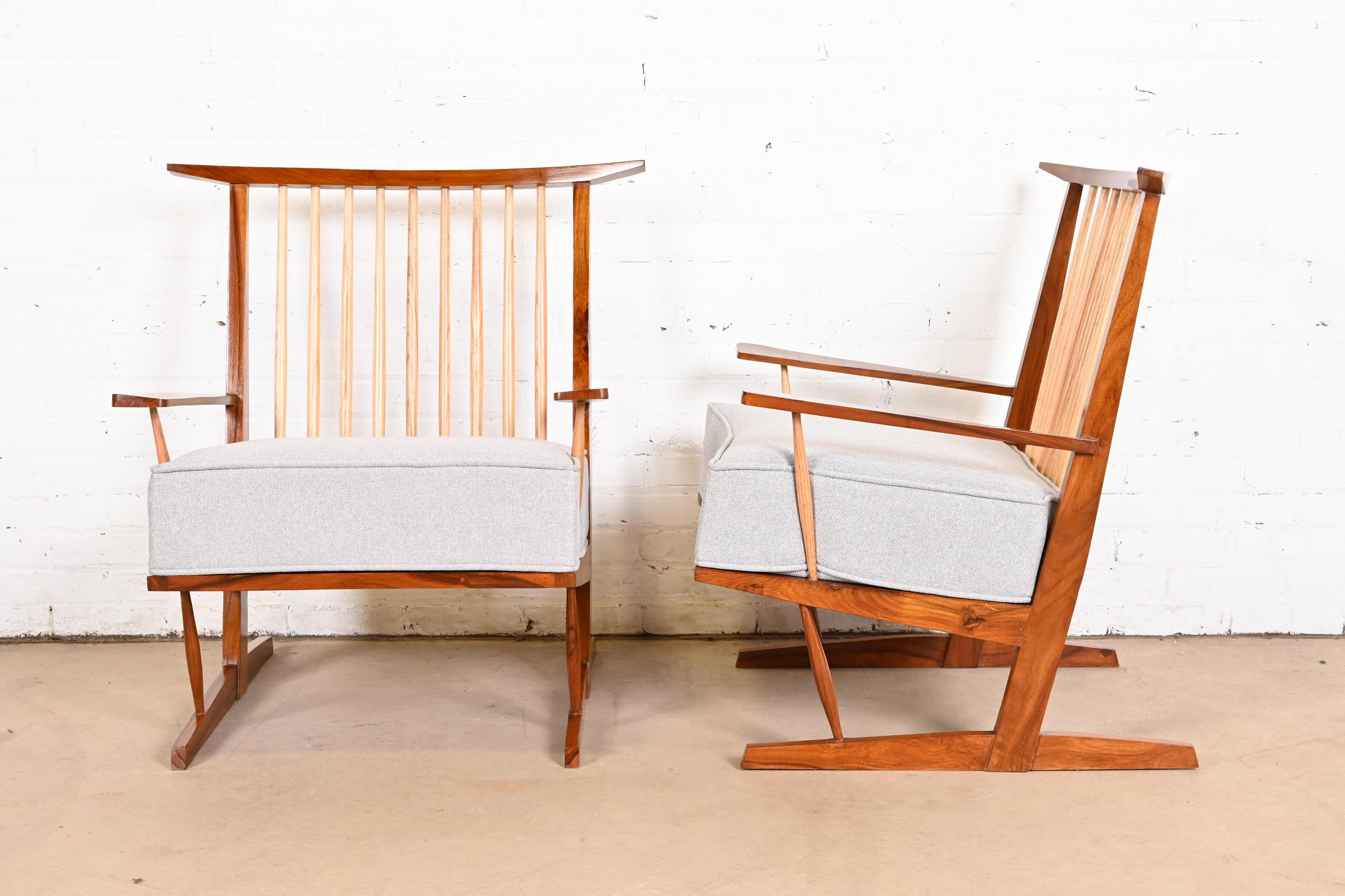 American Conoid Lounge Chairs in Sculpted Walnut After George Nakashima, Pair For Sale