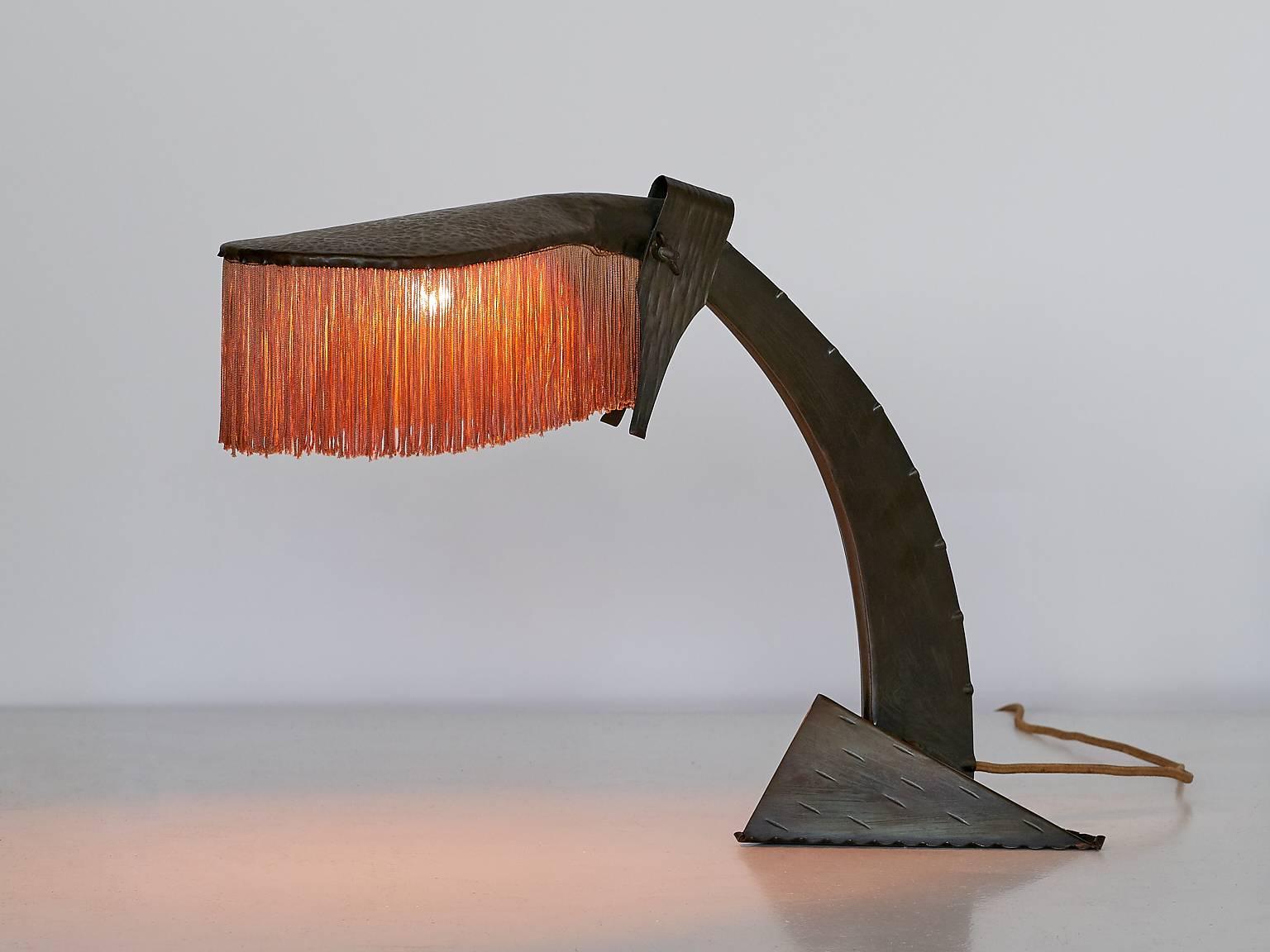 Early 20th Century Conrad Fehn Amsterdam School Table Lamp in Hammered Copper and Silk, 1925