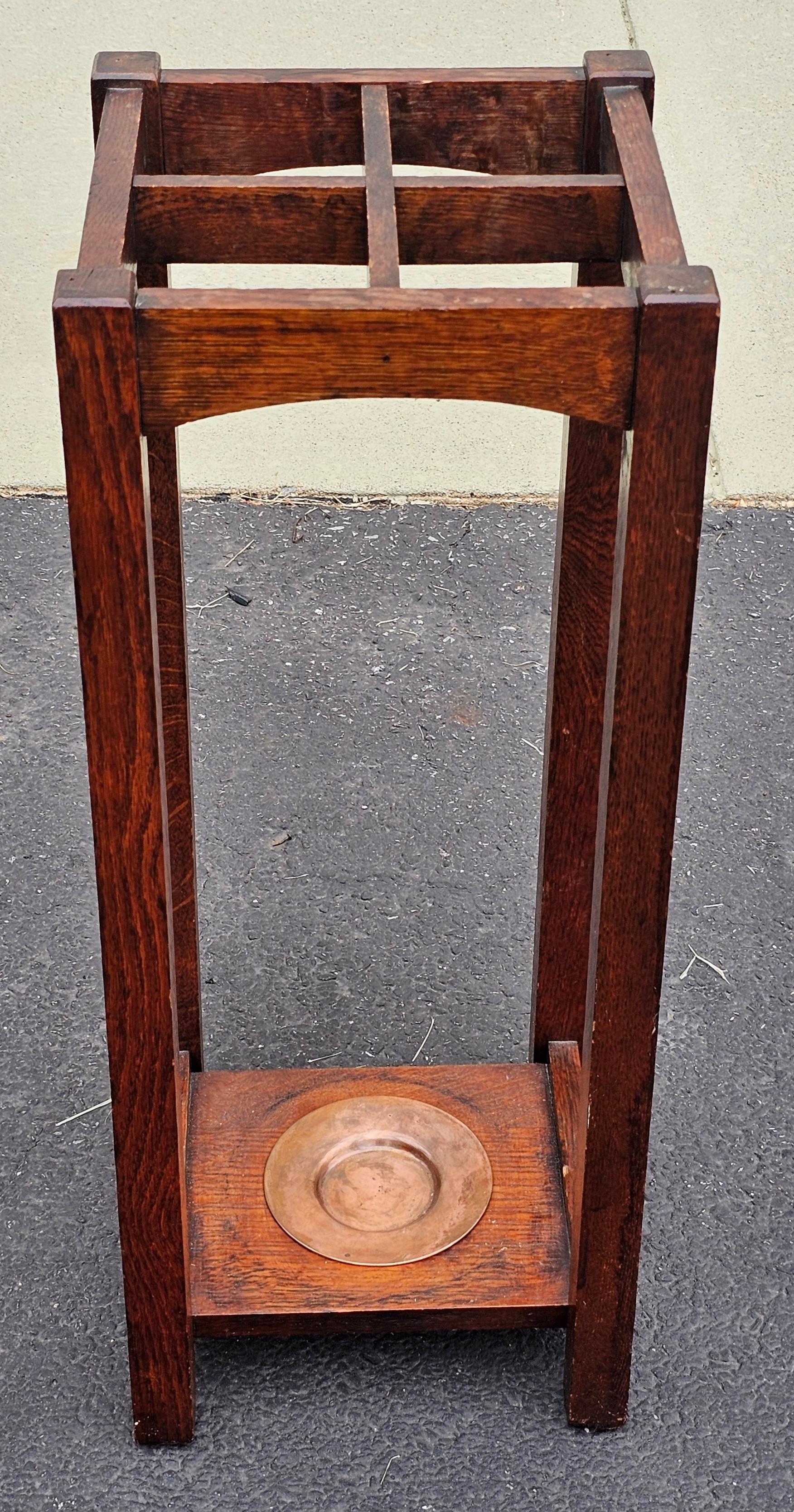 American Conrey-Davis Mid Century Arts and Crafts Oak and Copper Umbrella and Cane Stand For Sale