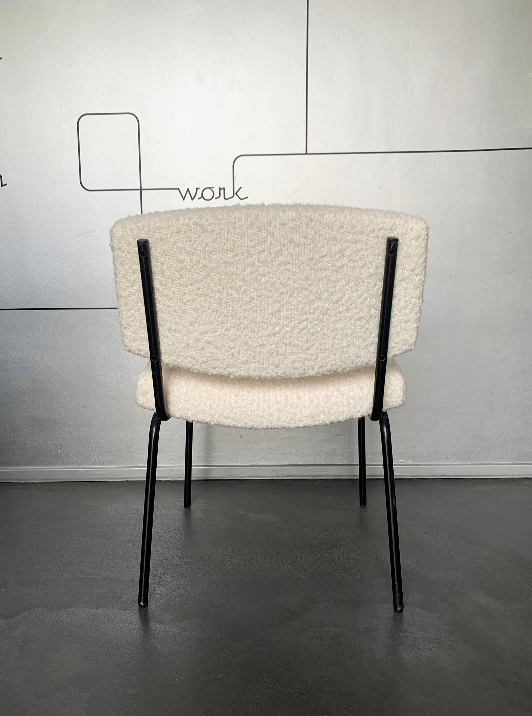 Conseil Slipper Chair Design by Pierre Guariche for Meurop, 1960s In Good Condition For Sale In Vorst, BE
