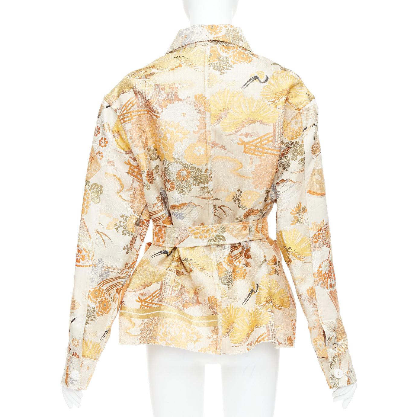 CONSIDERED OBJECTS 142 Lane Crawford manteau en jacquard oriental grue orange Pour femmes en vente