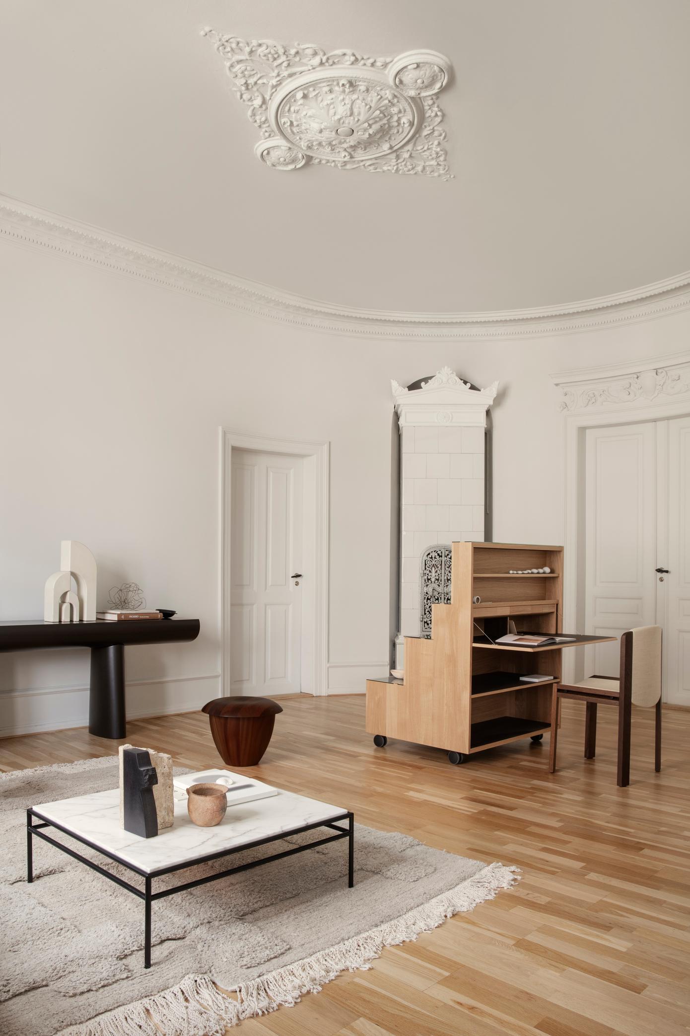 Consol Table in Apricot By Aldo Bakker 2017 for Karakter In New Condition For Sale In Barcelona, Barcelona
