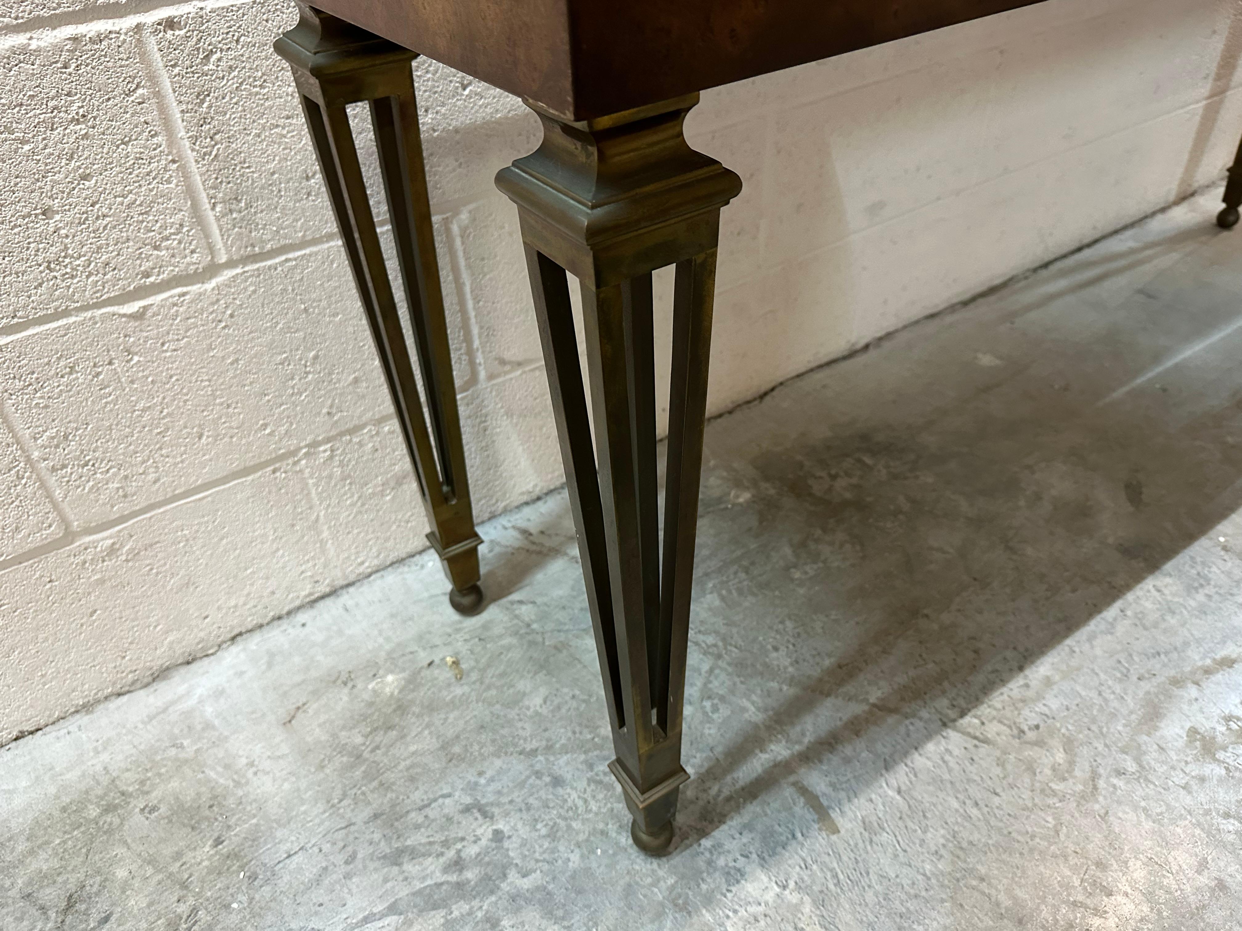 Console française de 1950, Matériaux :  Bois et bronze letather en vente 10