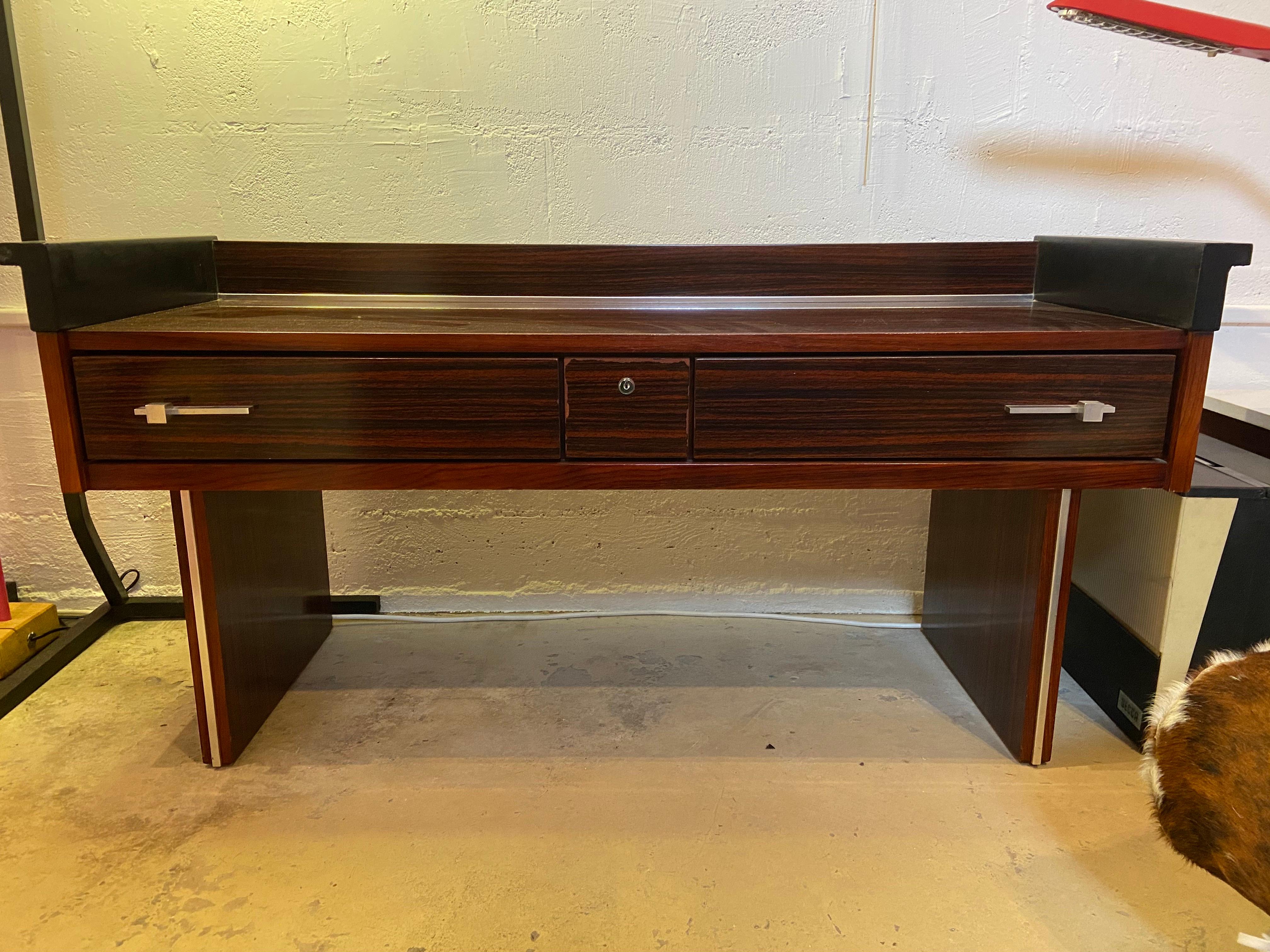 Console, Attributed to Michel Ducaroy, circa 1970 In Good Condition For Sale In Saint ouen, FR