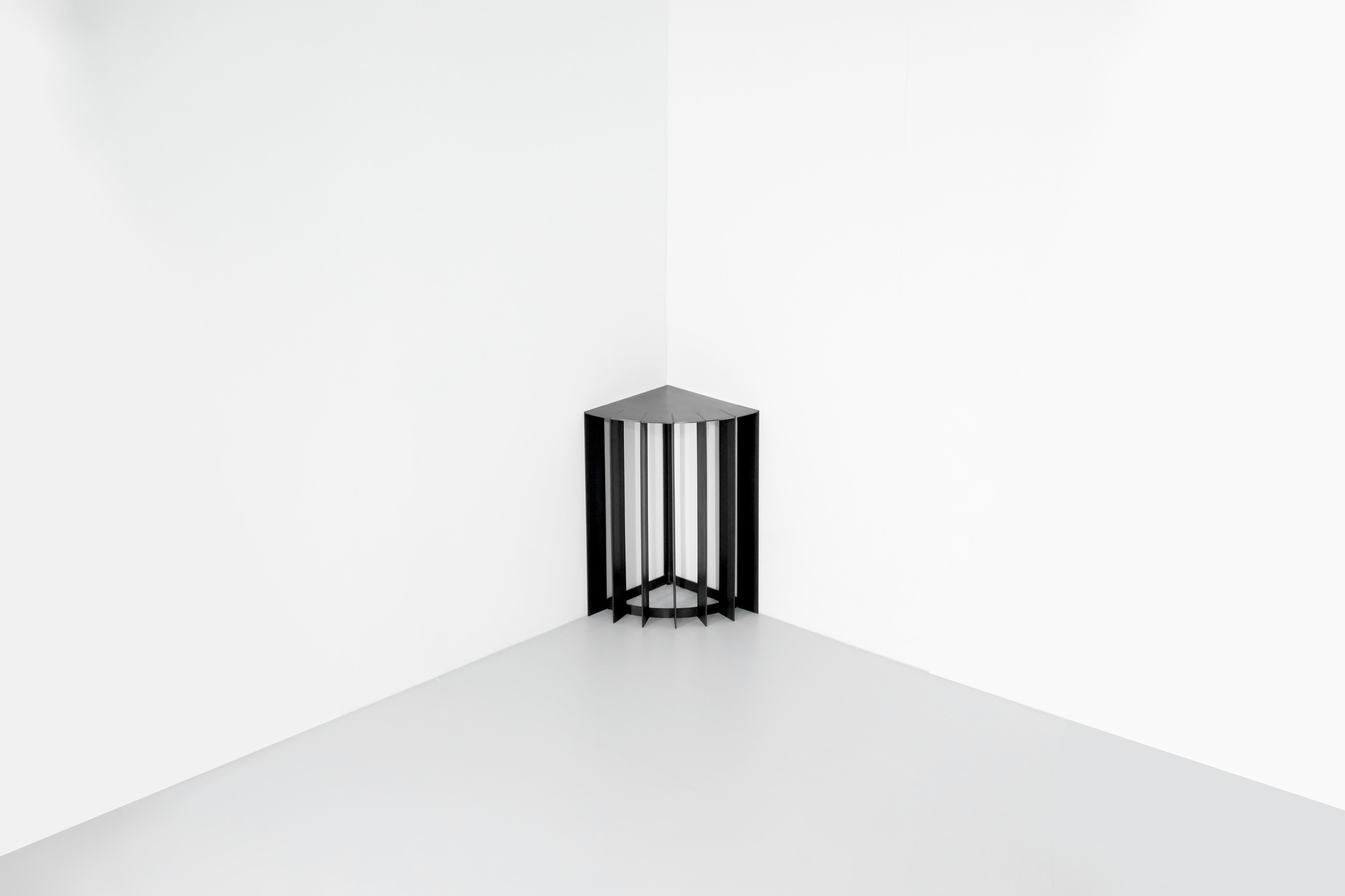 Console - Corner Dresser model 