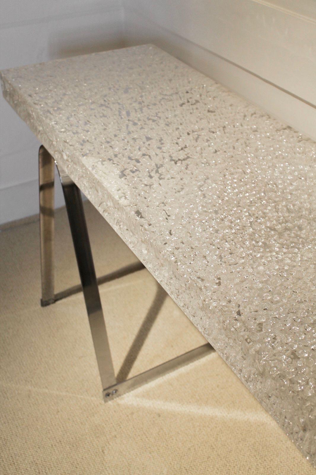 Resin console by Godelski with thick top with bubbles inside
Stainless steel feet.
France 1970