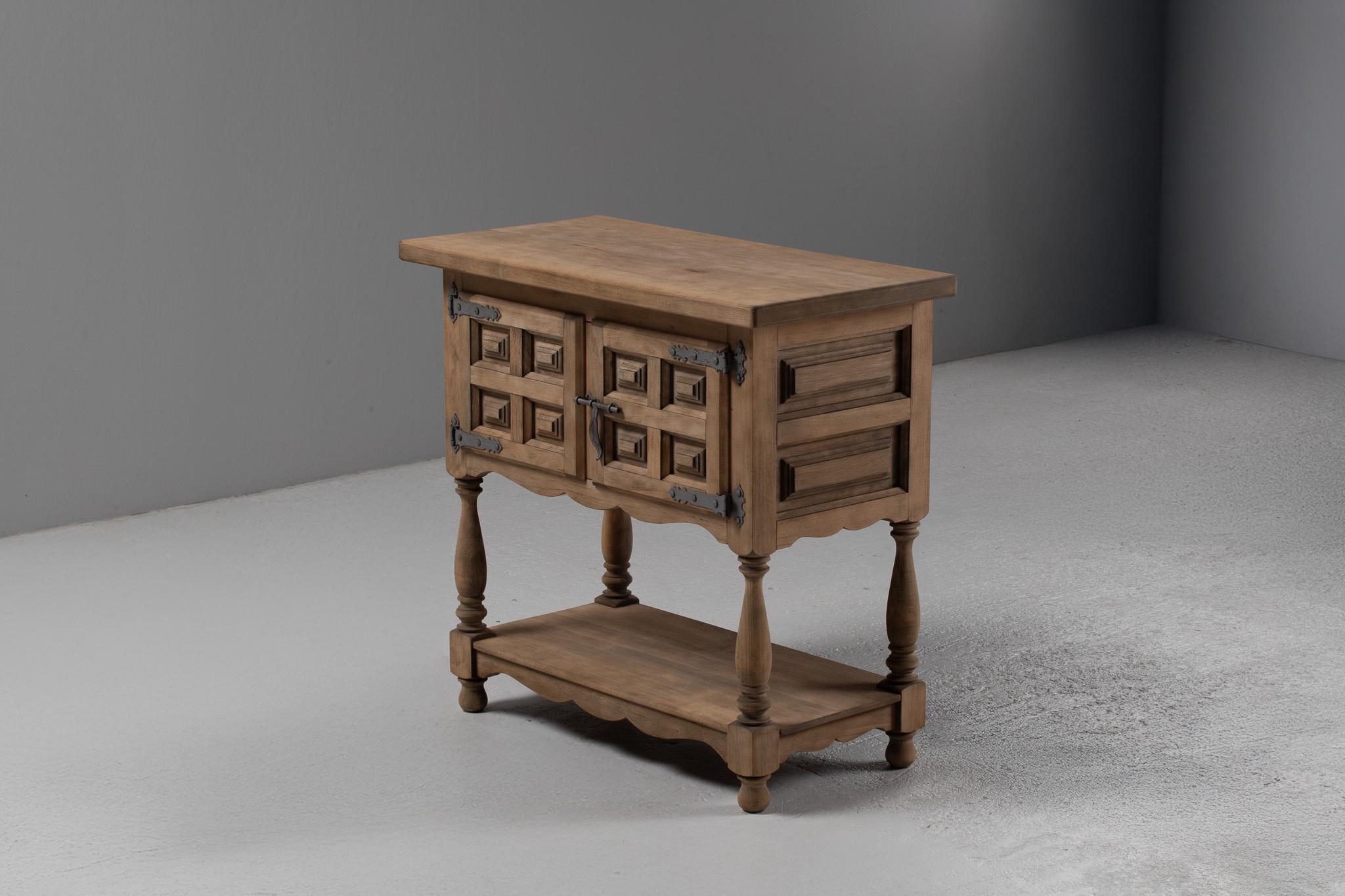 Console Cabinet in Carved Elm with Turned Legs and Iron Latch, Spain, 1940s For Sale 1