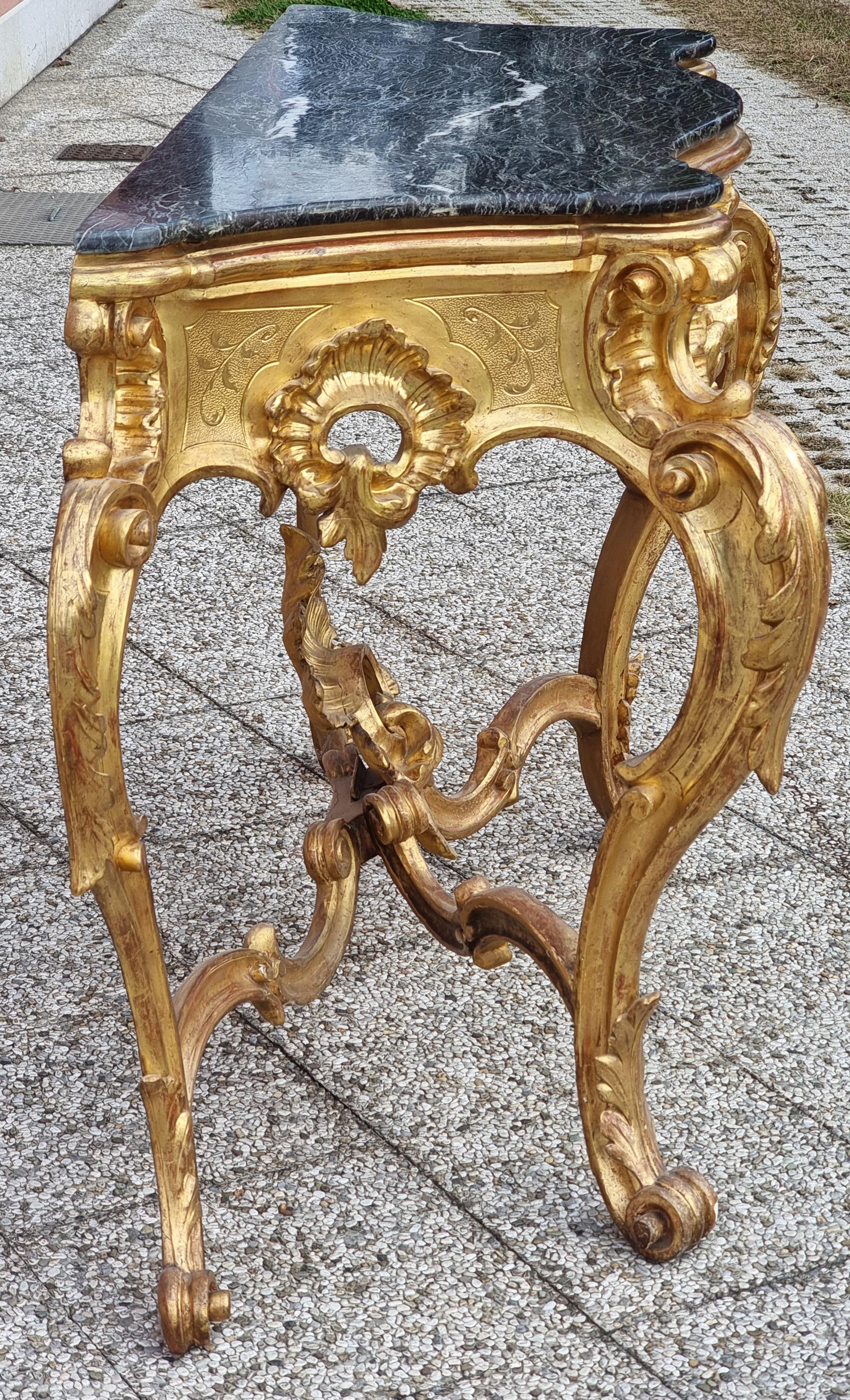 Vergoldeter Konsolentisch mit Marmorplatte - Venetien, Mitte des 19 im Angebot 17