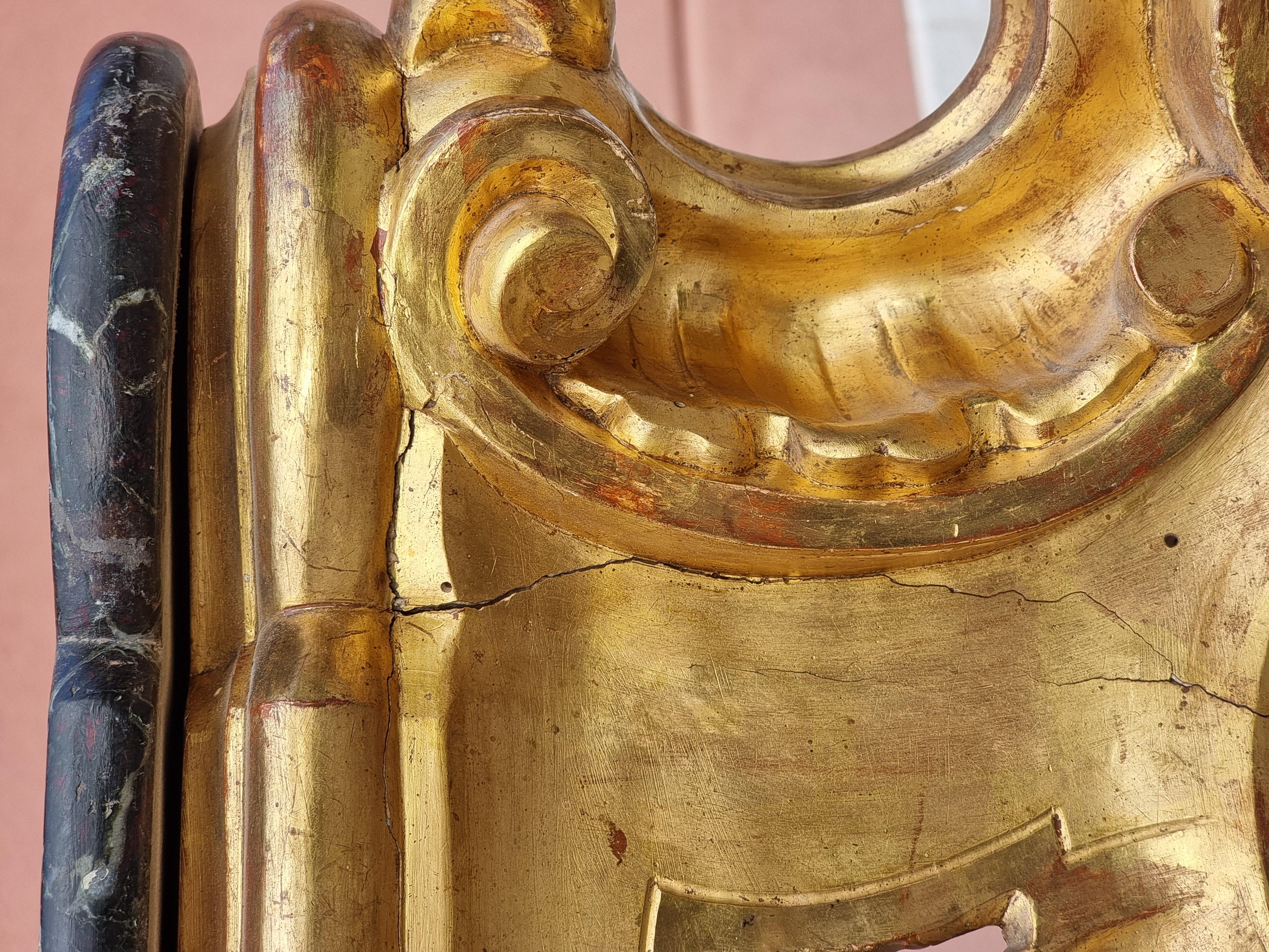 Vergoldeter Konsolentisch mit Marmorplatte - Venetien, Mitte des 19 (Barock) im Angebot