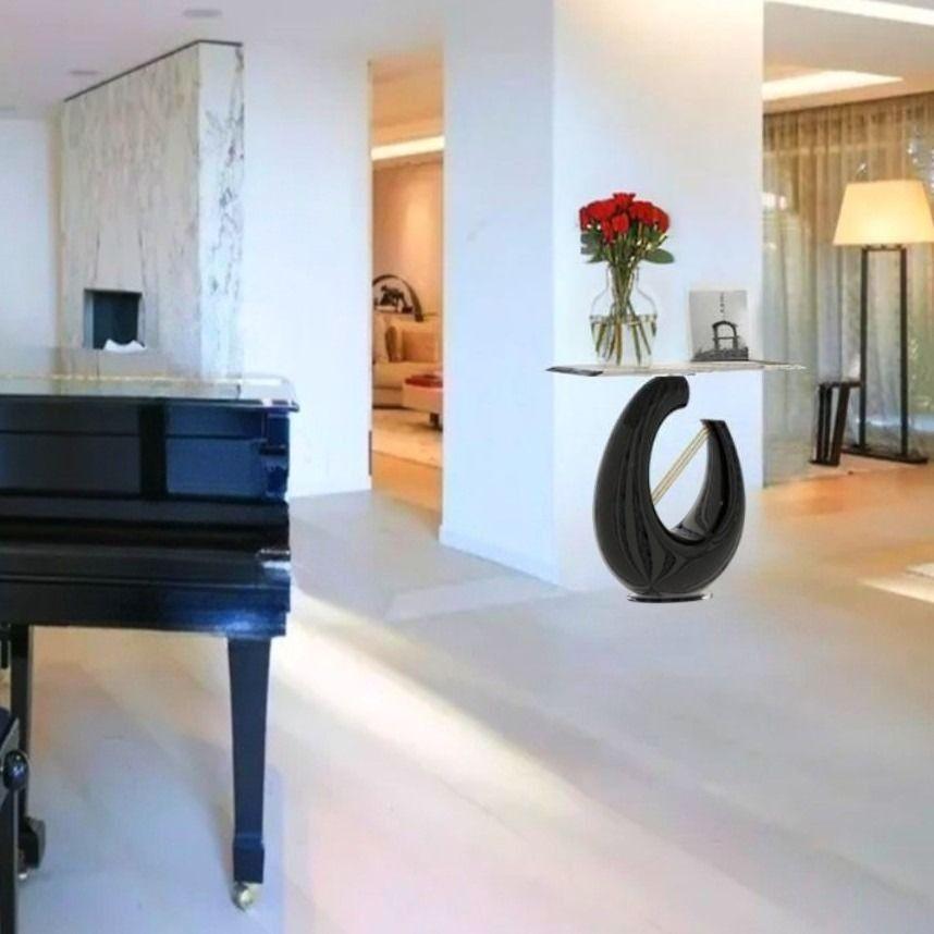 Eje-Design celebrates nature and organic form. This abstract creation from the house of Eje-Design, as pure as it is lyrical, aspires to a purified world of softness. Both slender and voluptuous, simple and worked, it will bring a touch of