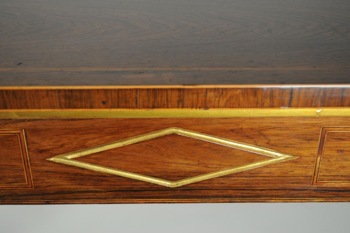 Consola / Recibidor / Mesa auxiliar a la manera de Henry Holland siglo XIX en venta