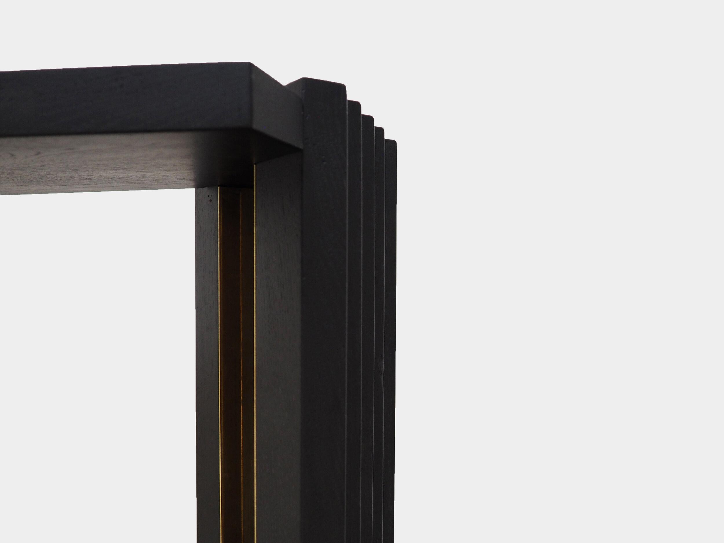 Console i in Solid Oak Wood Matte Black and Polished Brass by Desia Ava For Sale 3