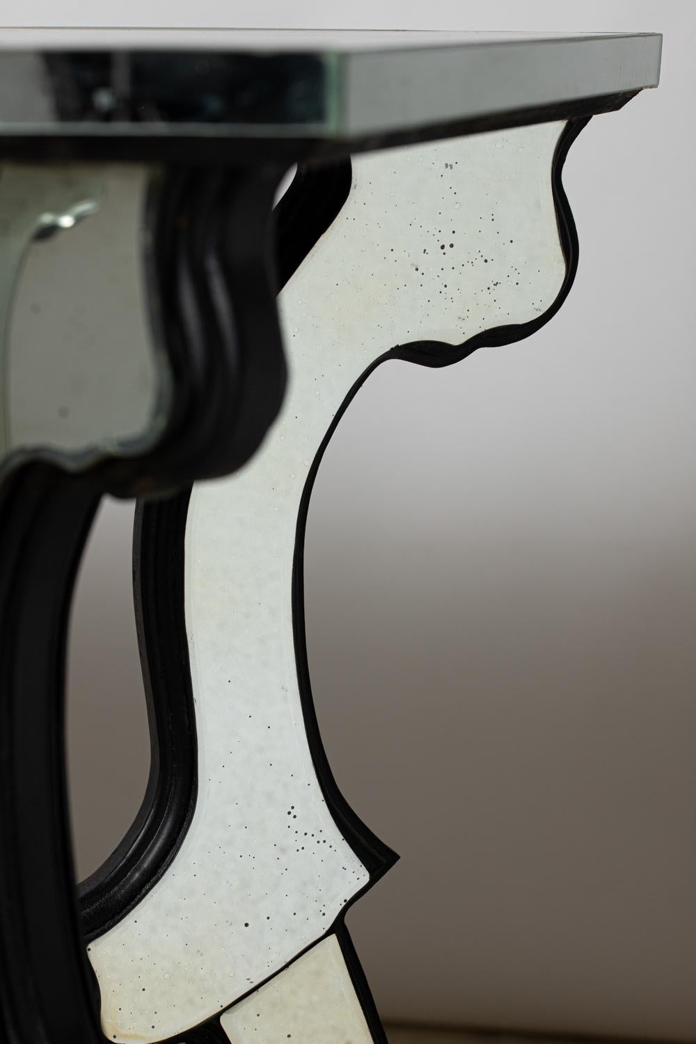 Console de style Art déco, entièrement recouverte de miroirs Bon état - En vente à Paris, FR