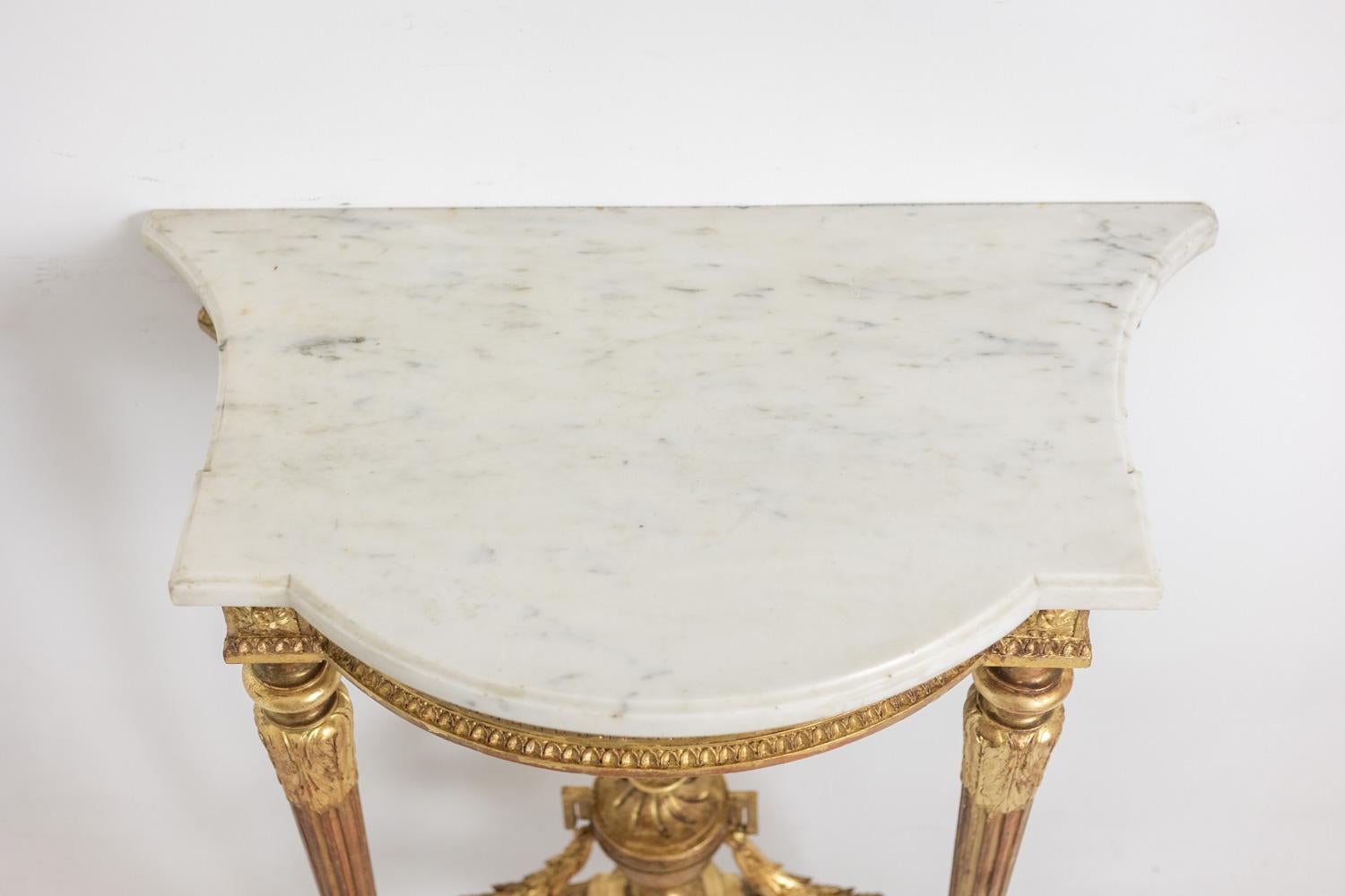 Marble Console in gilded and carved wood, marble top. Circa 1880. For Sale