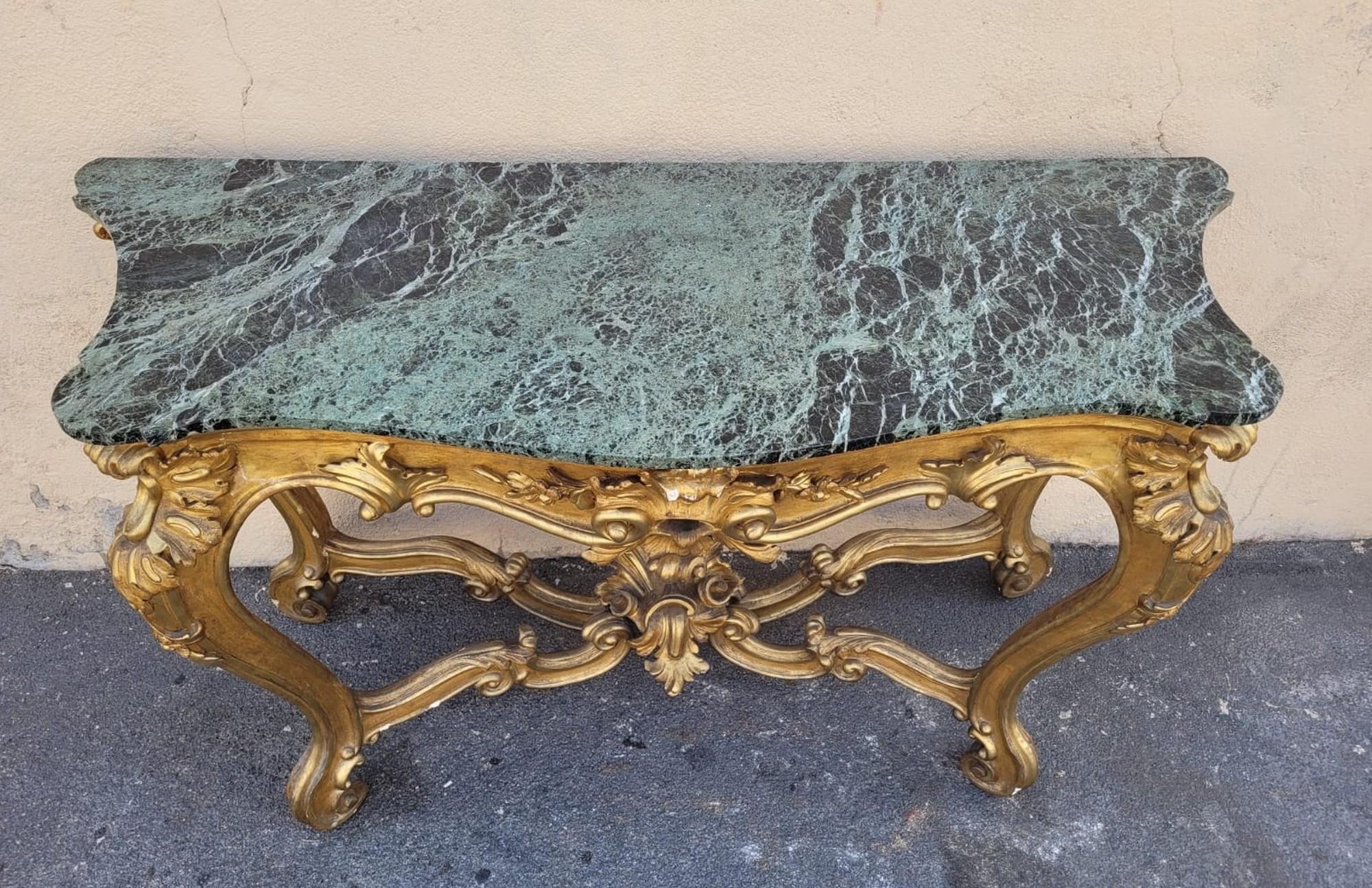 Console In Golden Wood Louis XV Style, 19th Century In Good Condition For Sale In MARSEILLE, FR