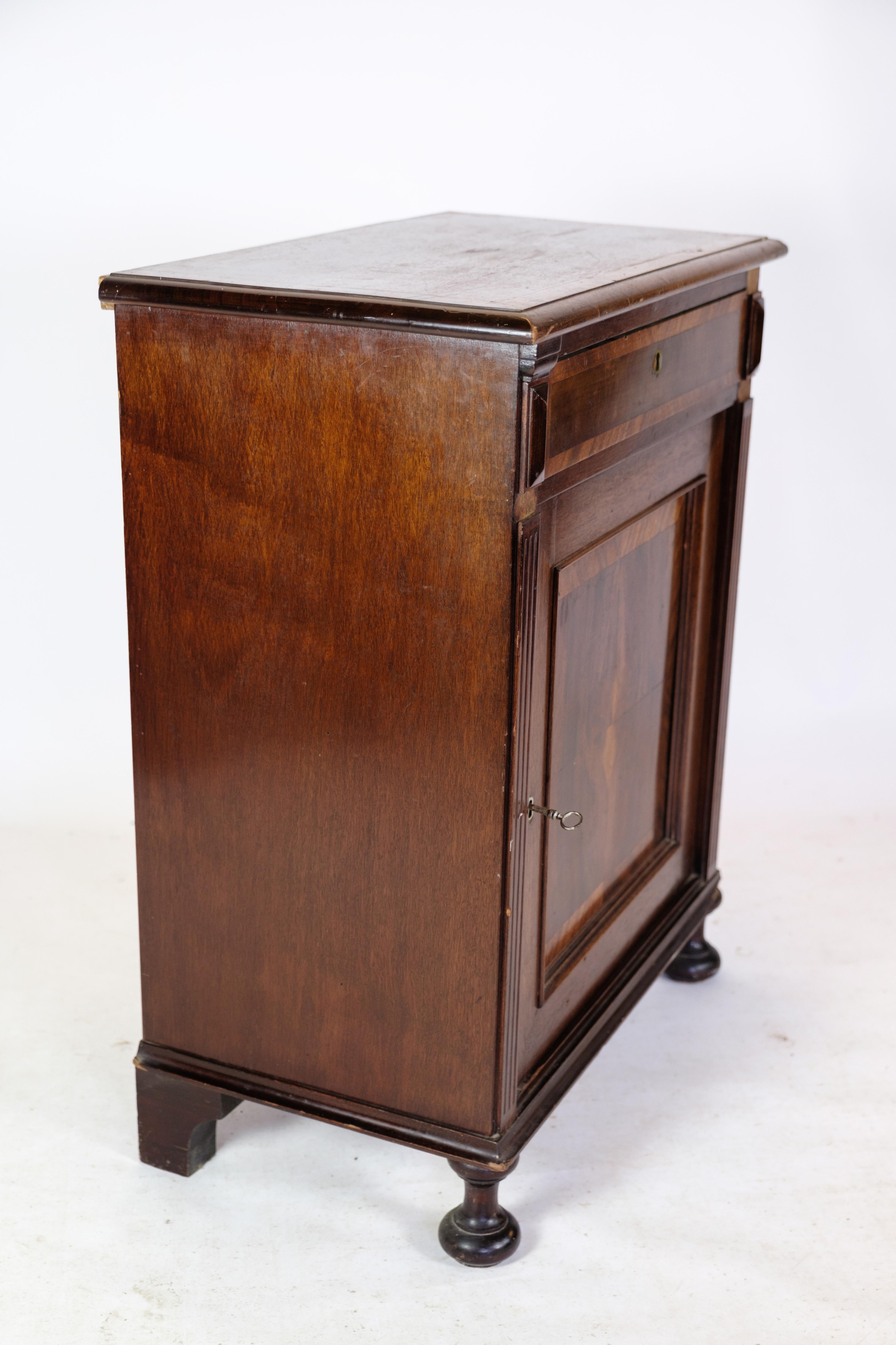 Console in Mahogany with Inlaid Wood from the 1880 For Sale 9