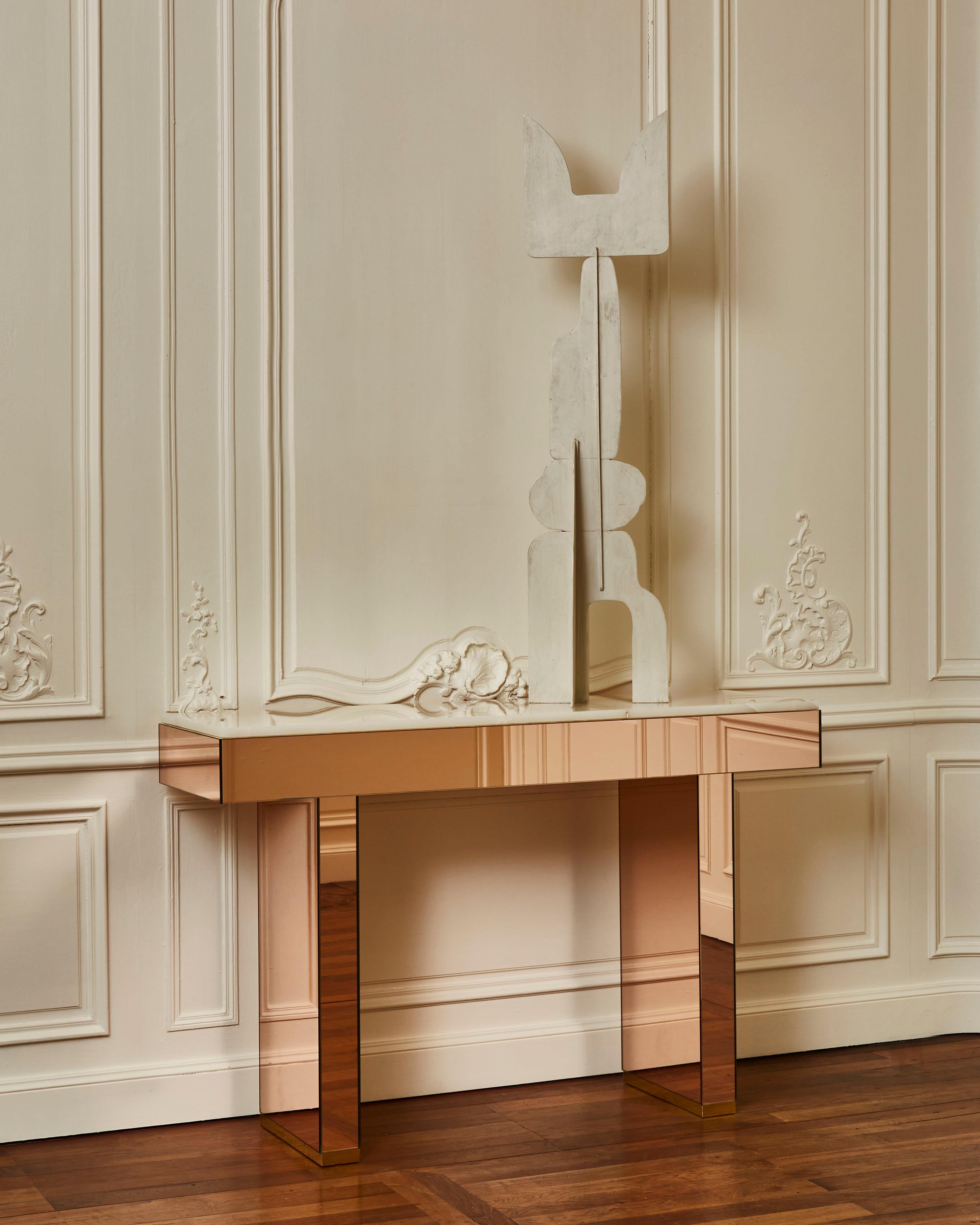 Console in pink tainted mirror with onyx stone stop 1