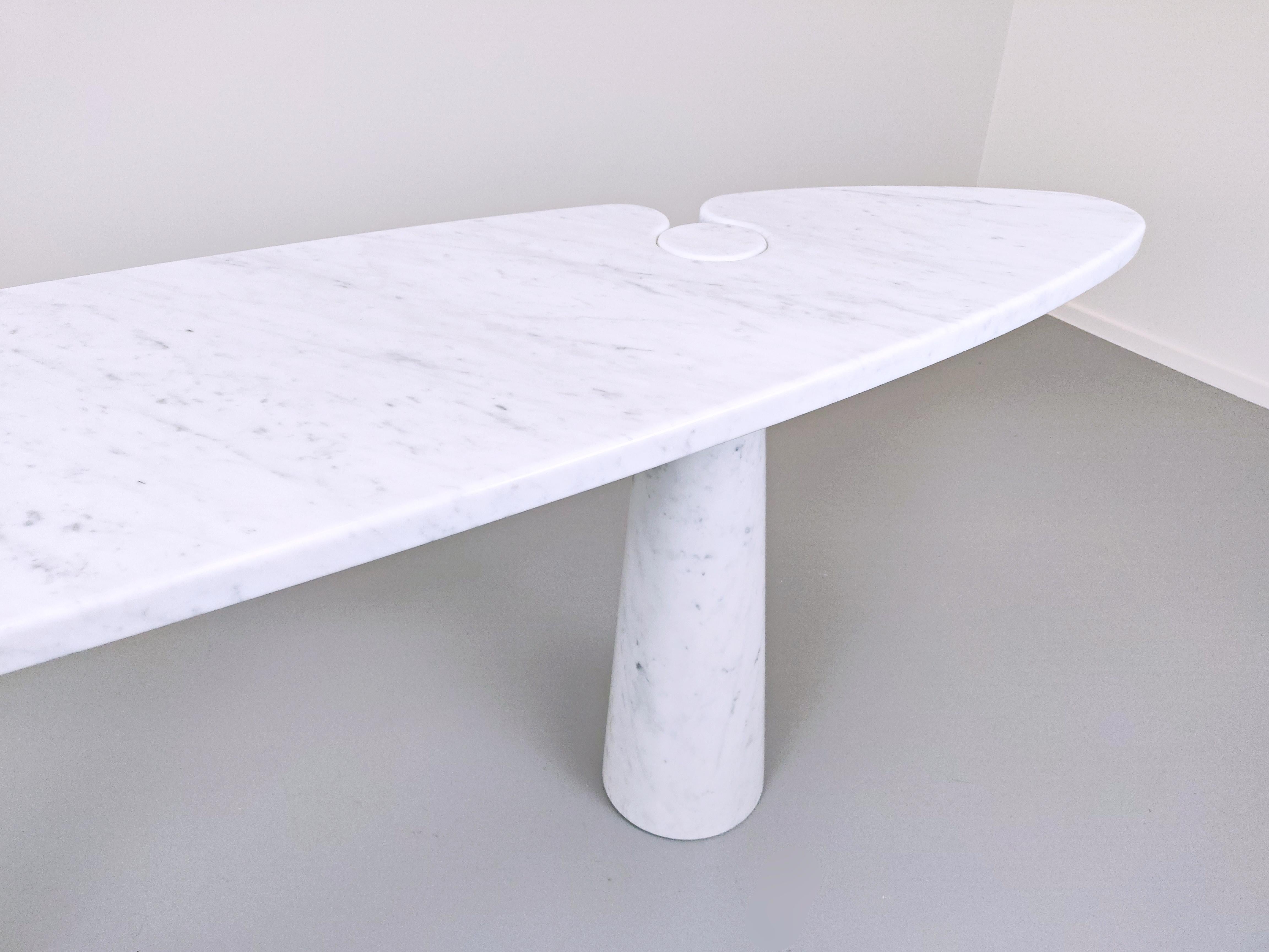 Console in white marble model 