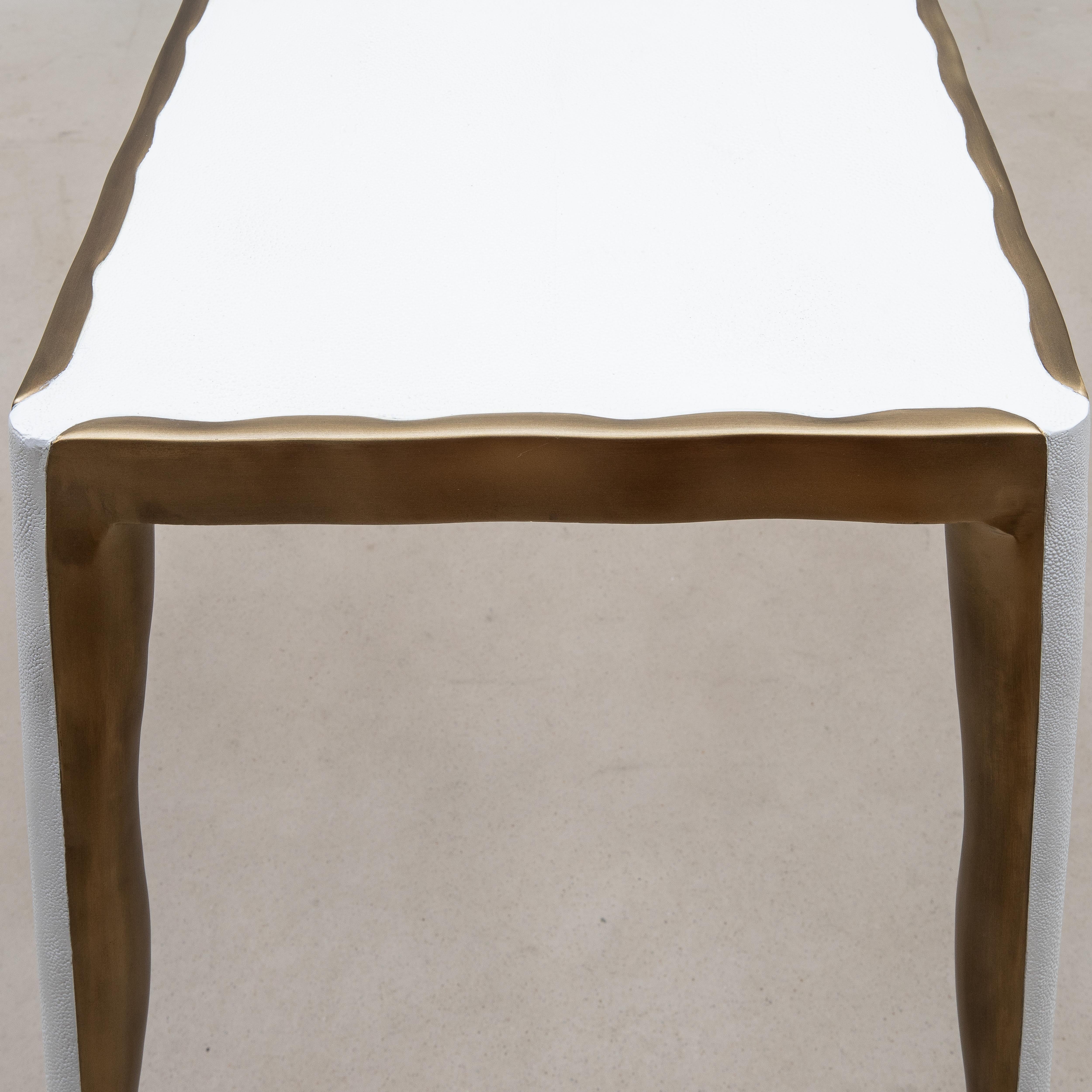 Console in zigrino bianco con ottone patinato bronzo di R&Y Augousti in vendita 3