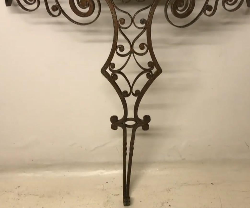 Art Nouveau
Year: 1900
Country: French
marble and iron

It is an elegant and sophisticated console.
You want to live in the golden years, this is console that your project needs.
We have specialized in the sale of Art Deco and Art Nouveau and