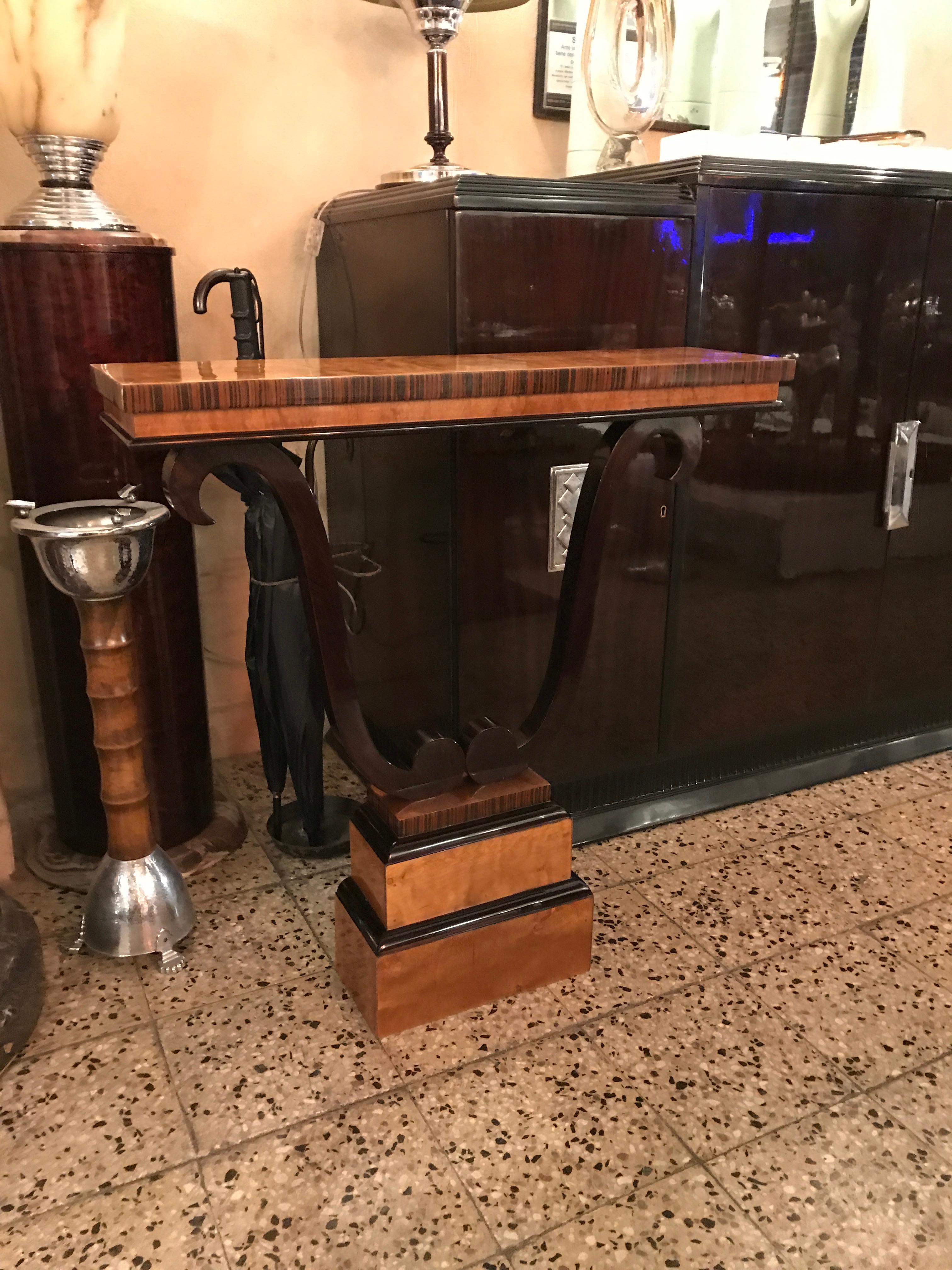 Early 20th Century Console in Wood , Style: Art Deco , 1920 For Sale