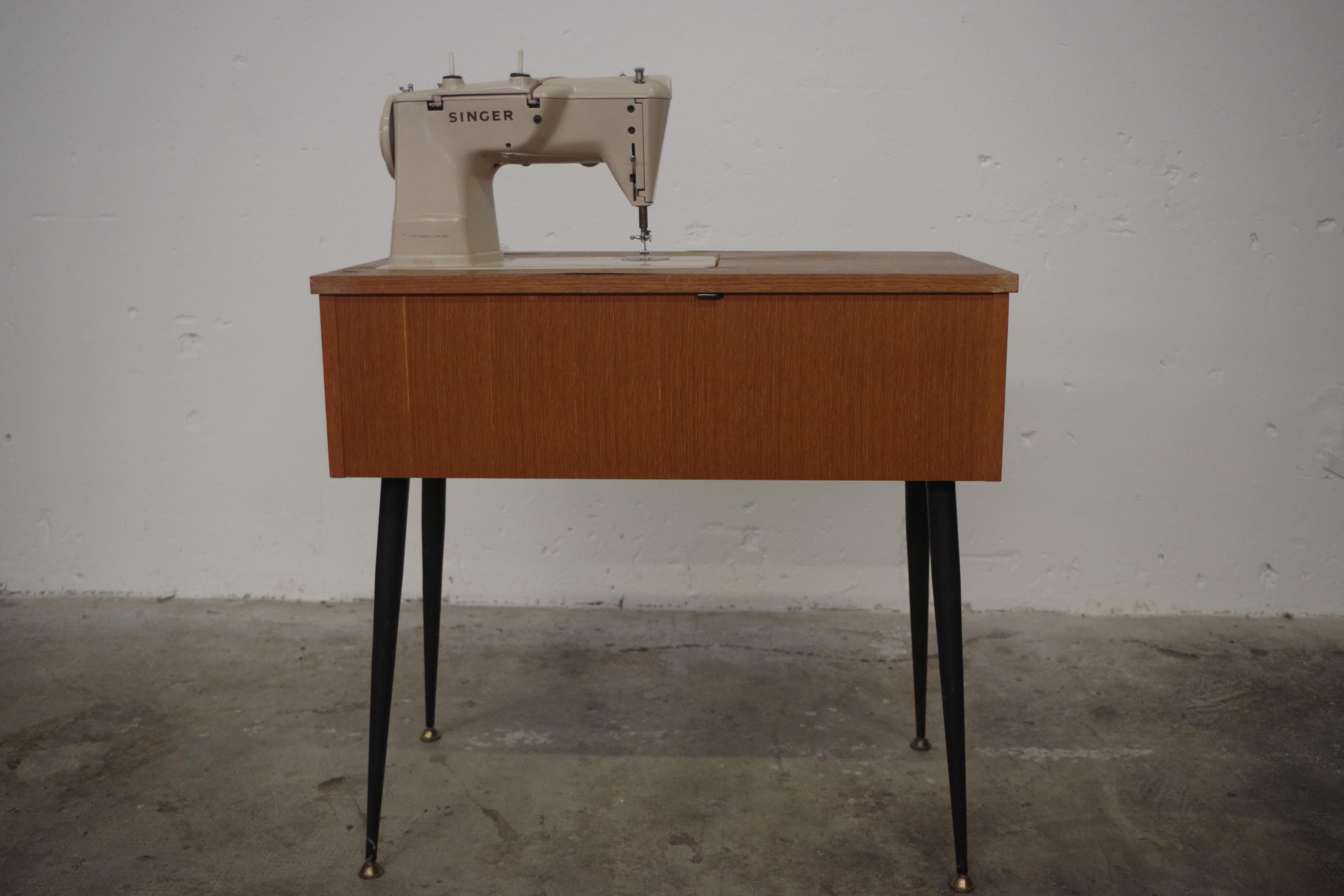 Console Electric Sewing Machine For Sale 2