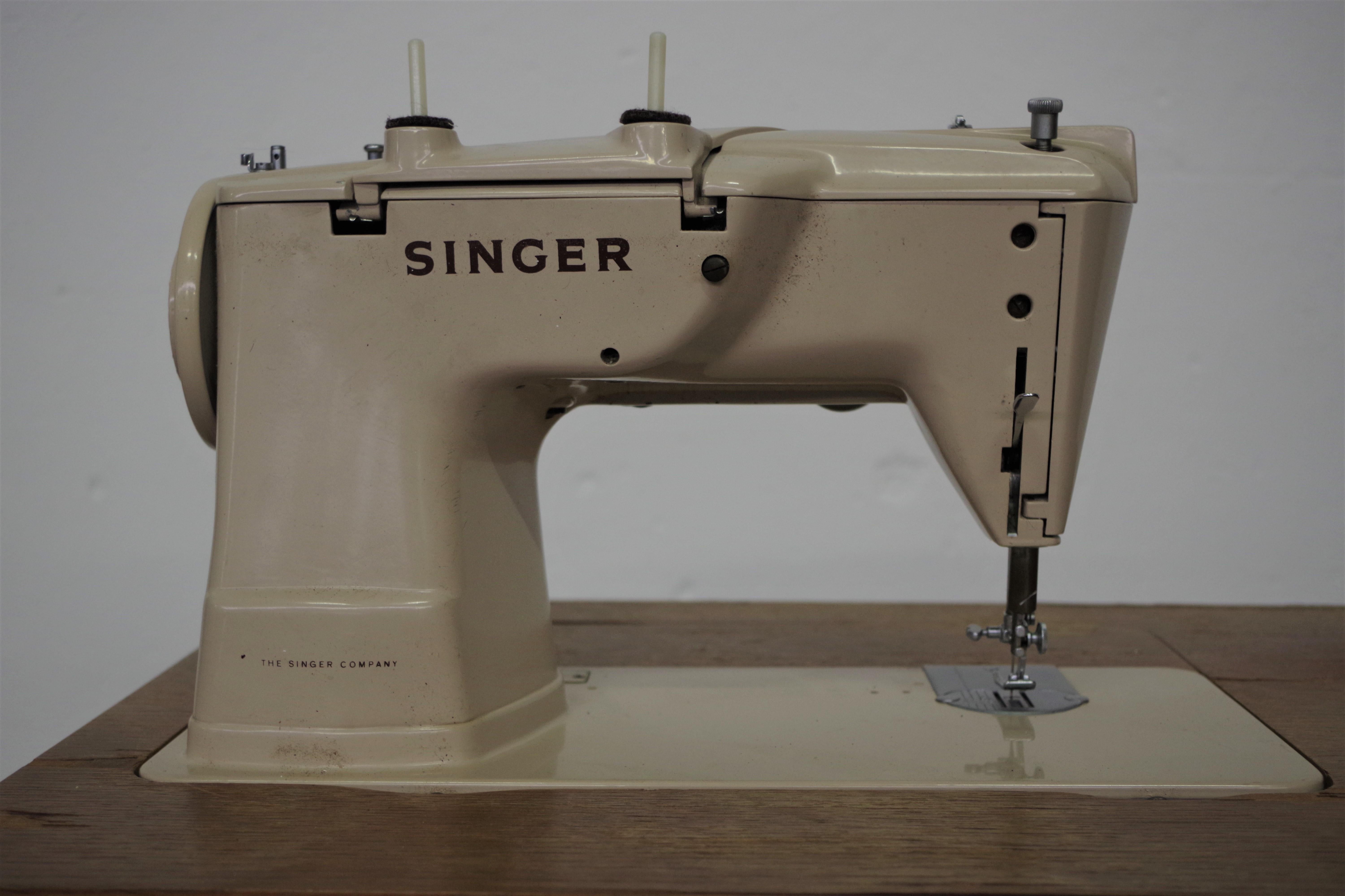 Console Electric Sewing Machine For Sale 3