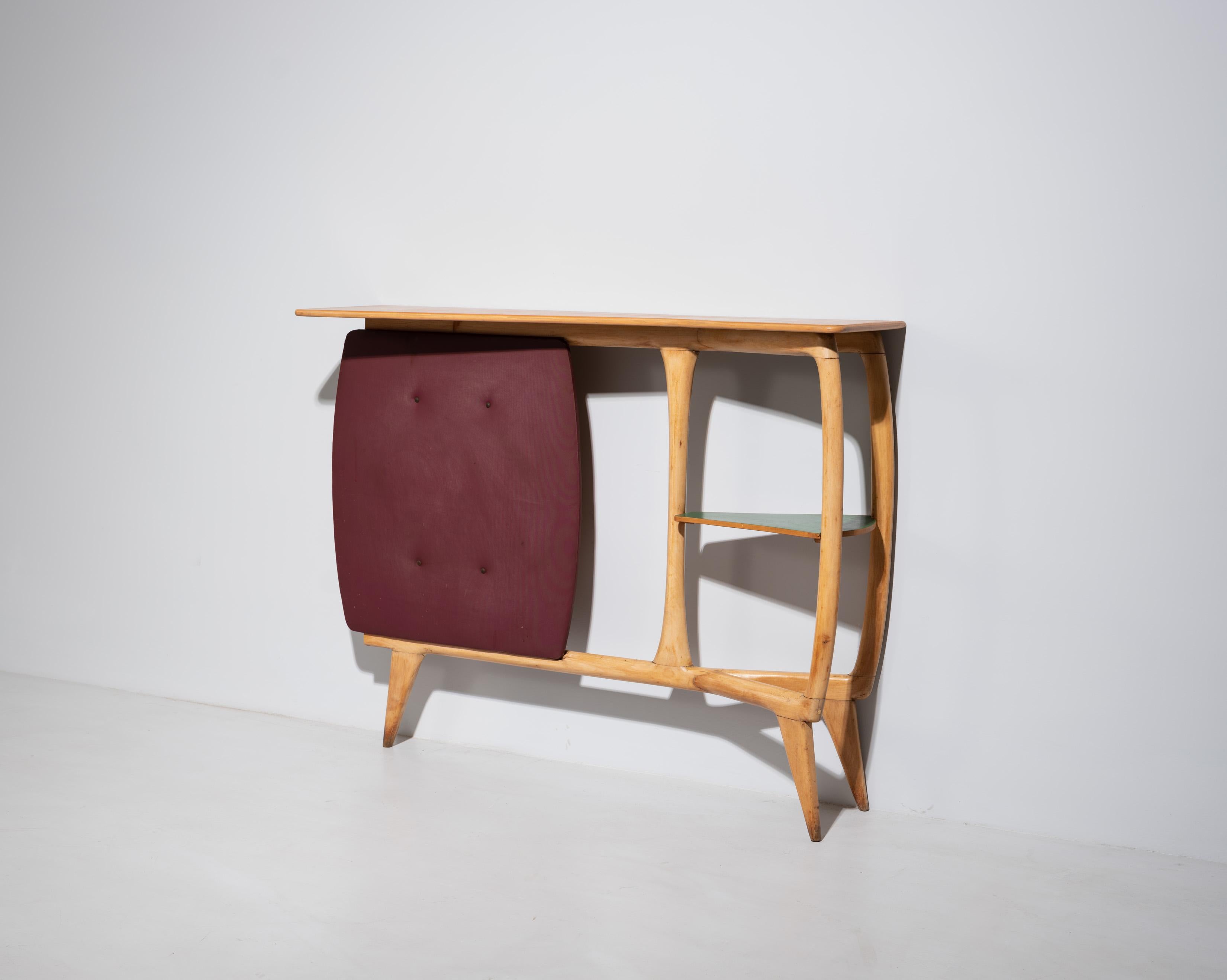 Console of Italian Design from the 1950s, Maple Wood with a Sculptural Shape 1