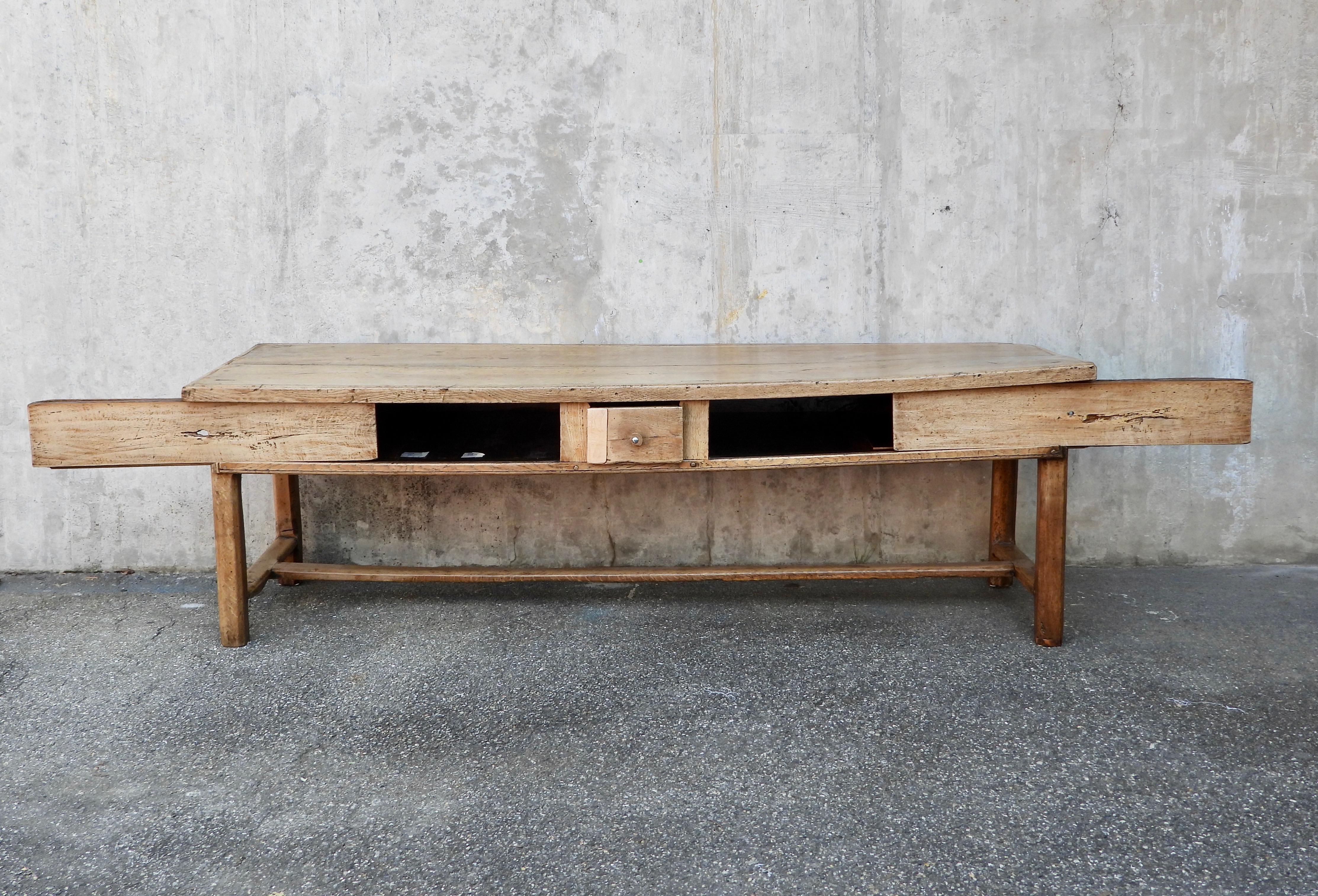 Console or French farmer dinning table For Sale 15