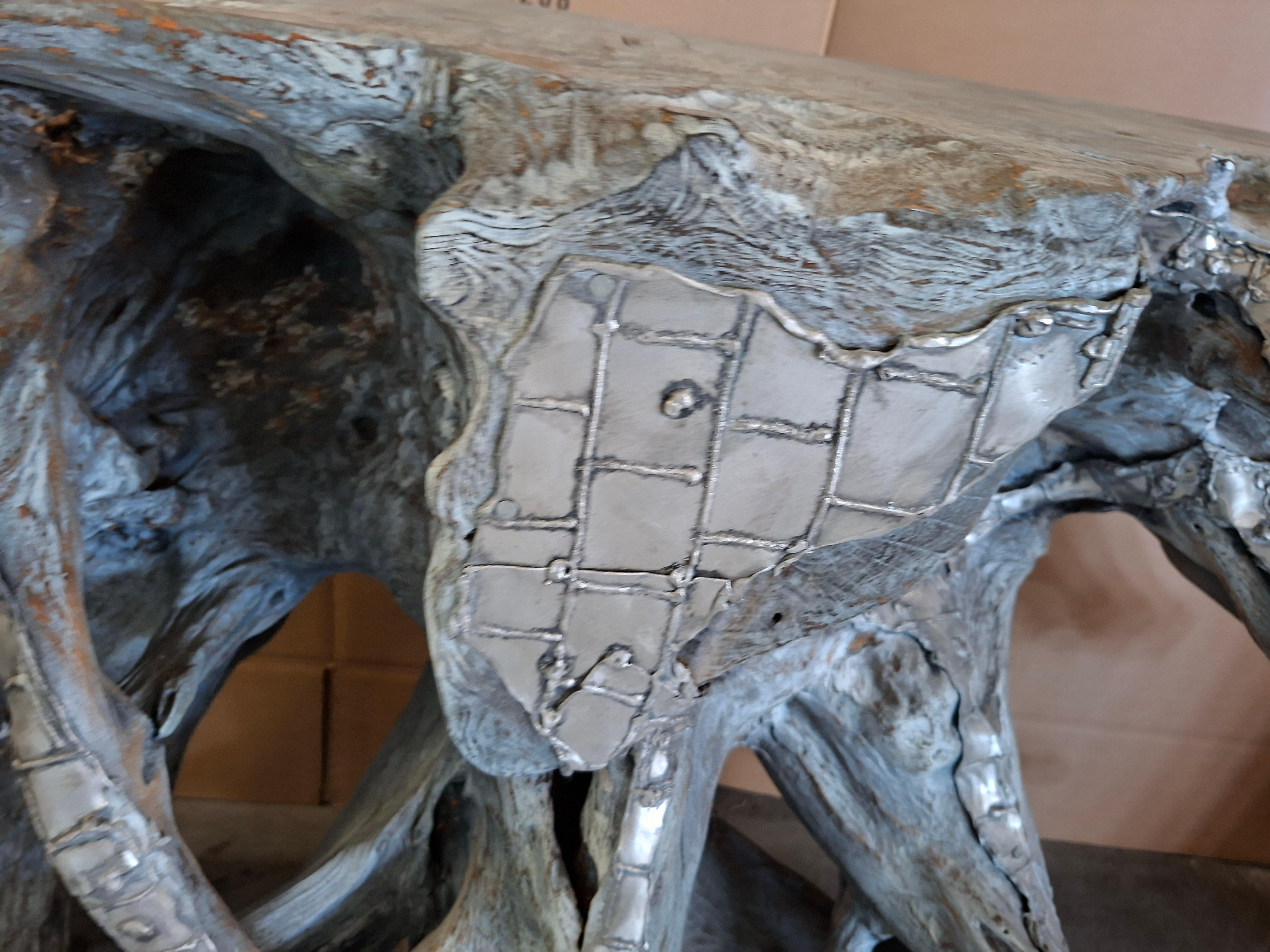 Consola Escultura 'Suphattra  Dialma Lifestyle - Raíz de mango y aluminio European en venta