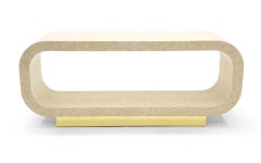 Tavolo consolle/divano attribuito alla Pace Collection, in laminato con base in ottone