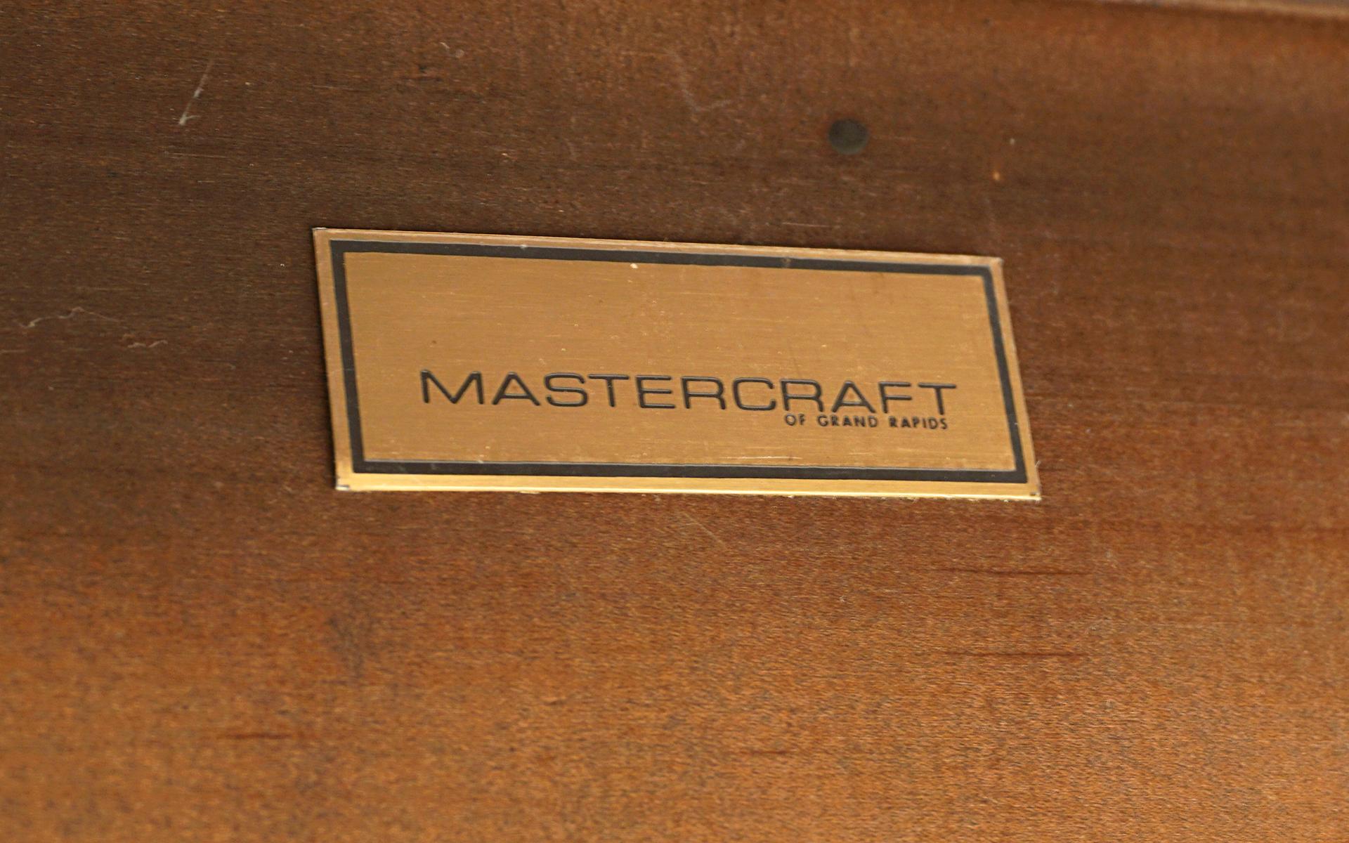 Console/table de canapé Mastercraft en laiton et broussin  Signé. en vente 2