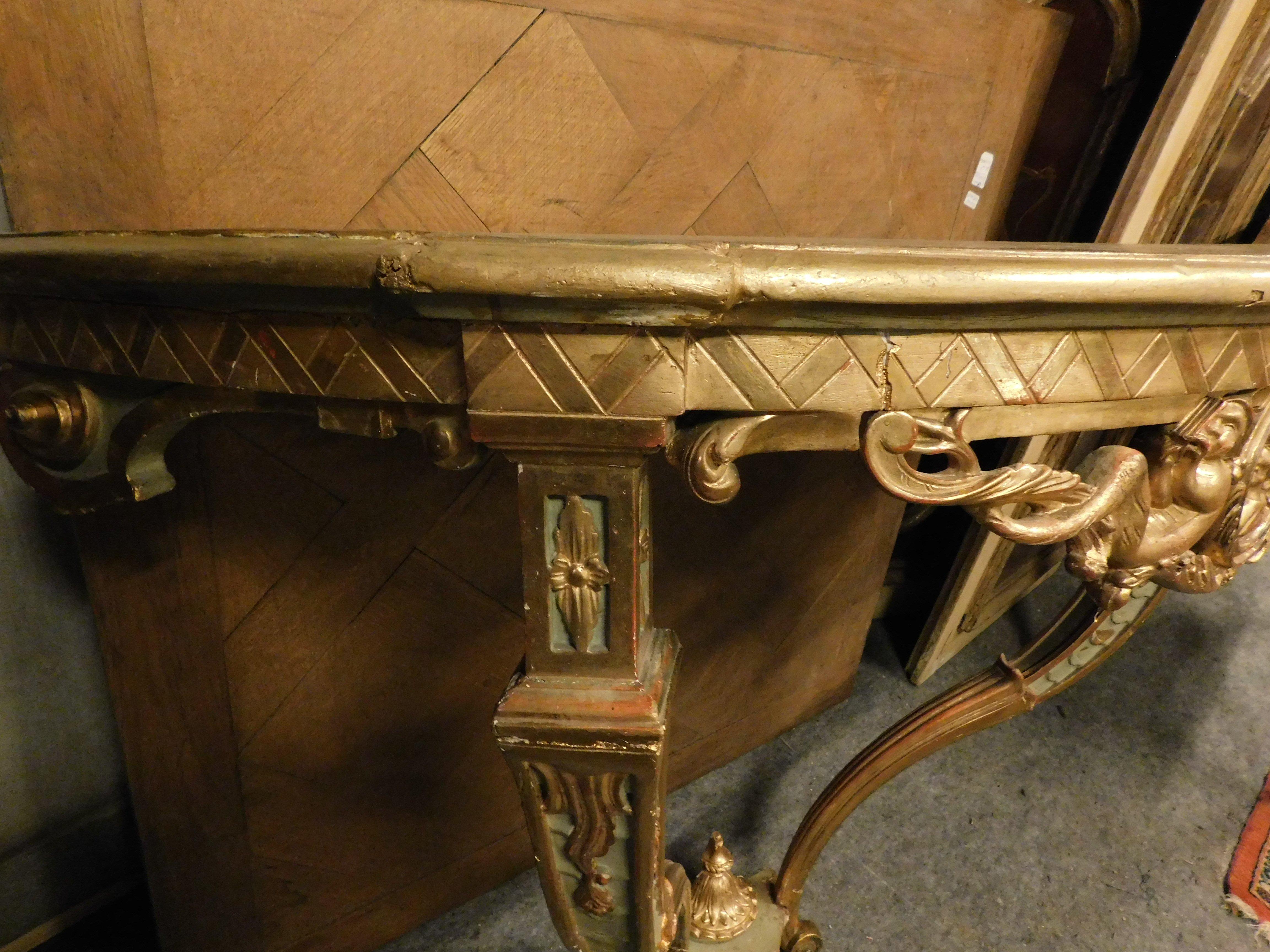 18th Century and Earlier Console table carved in a drop shape in lacquered and gilded wood, Italy For Sale