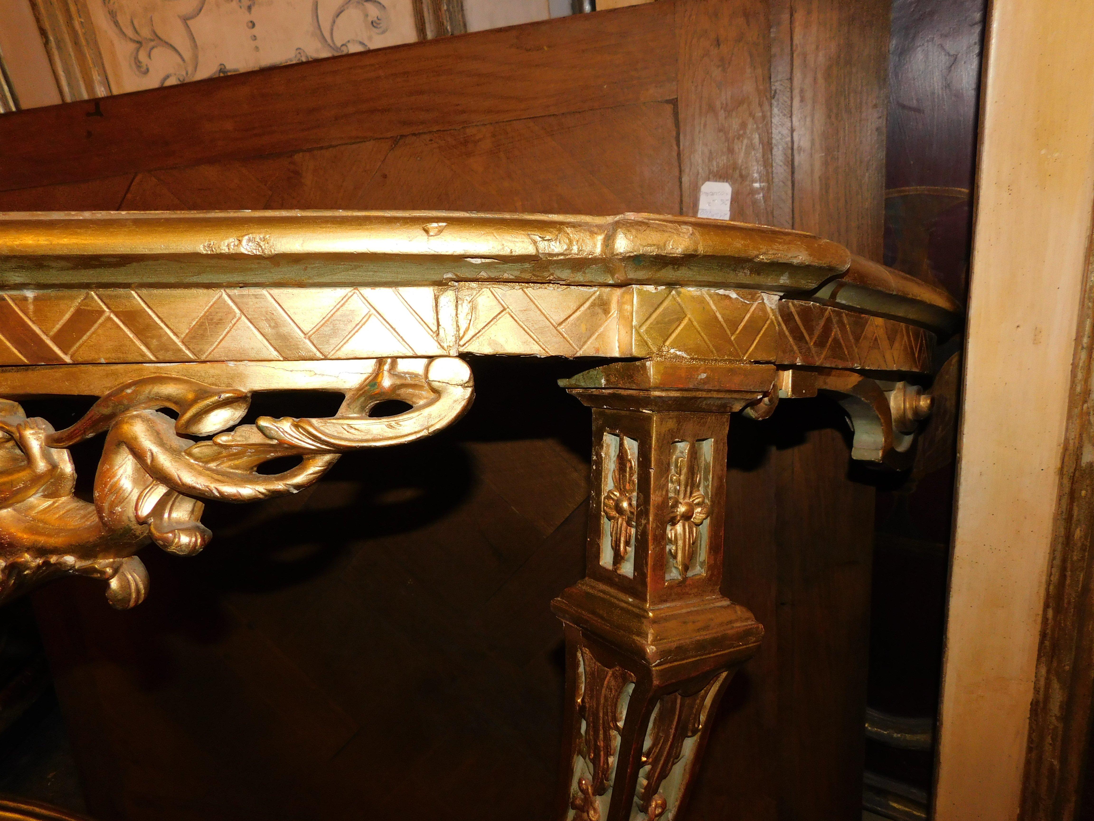 Console table carved in a drop shape in lacquered and gilded wood, Italy For Sale 2