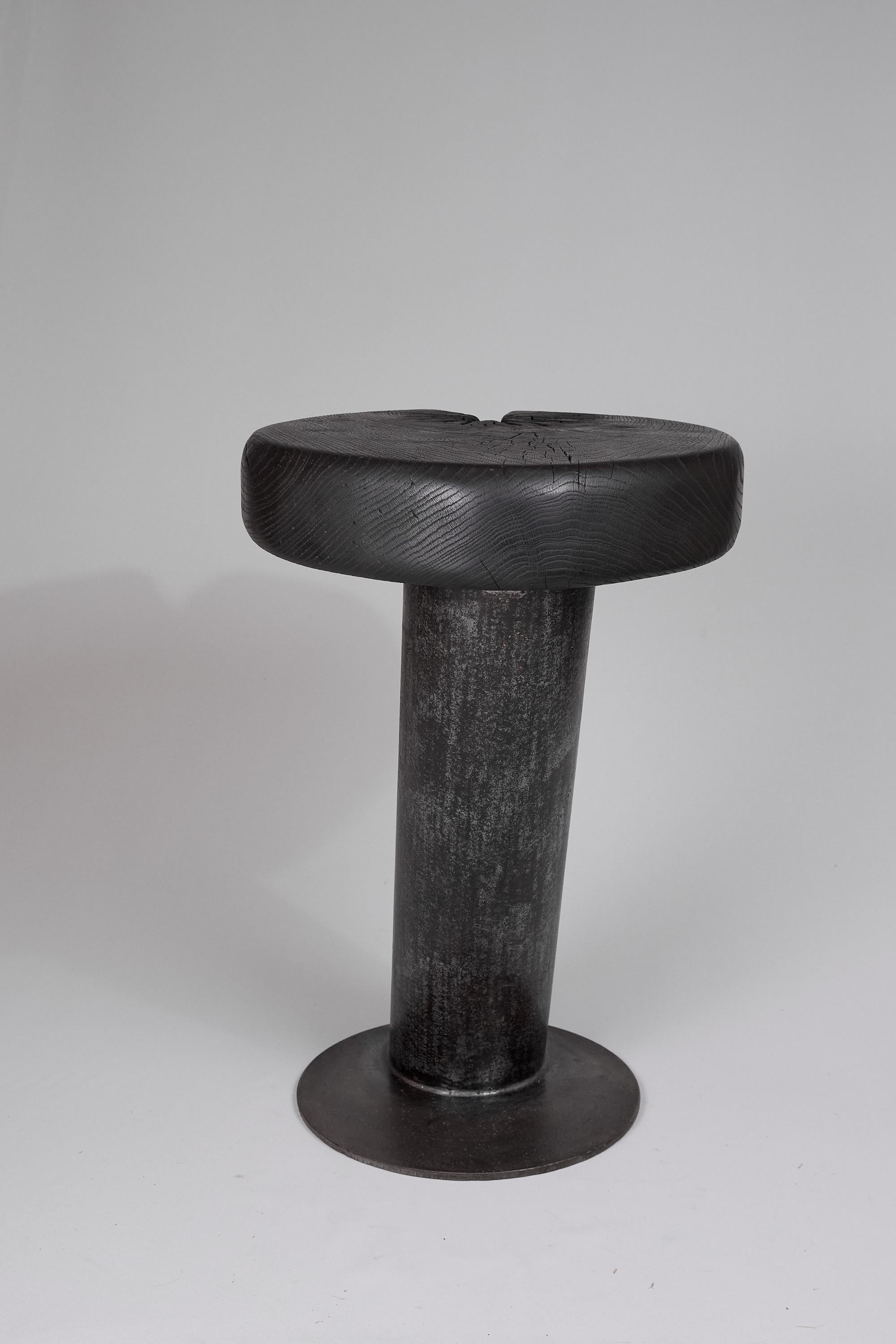 Gebranntes Holz, Hoher Couchtisch, Hoher Tisch, Contemporary Original Design, Schwarz im Angebot 4