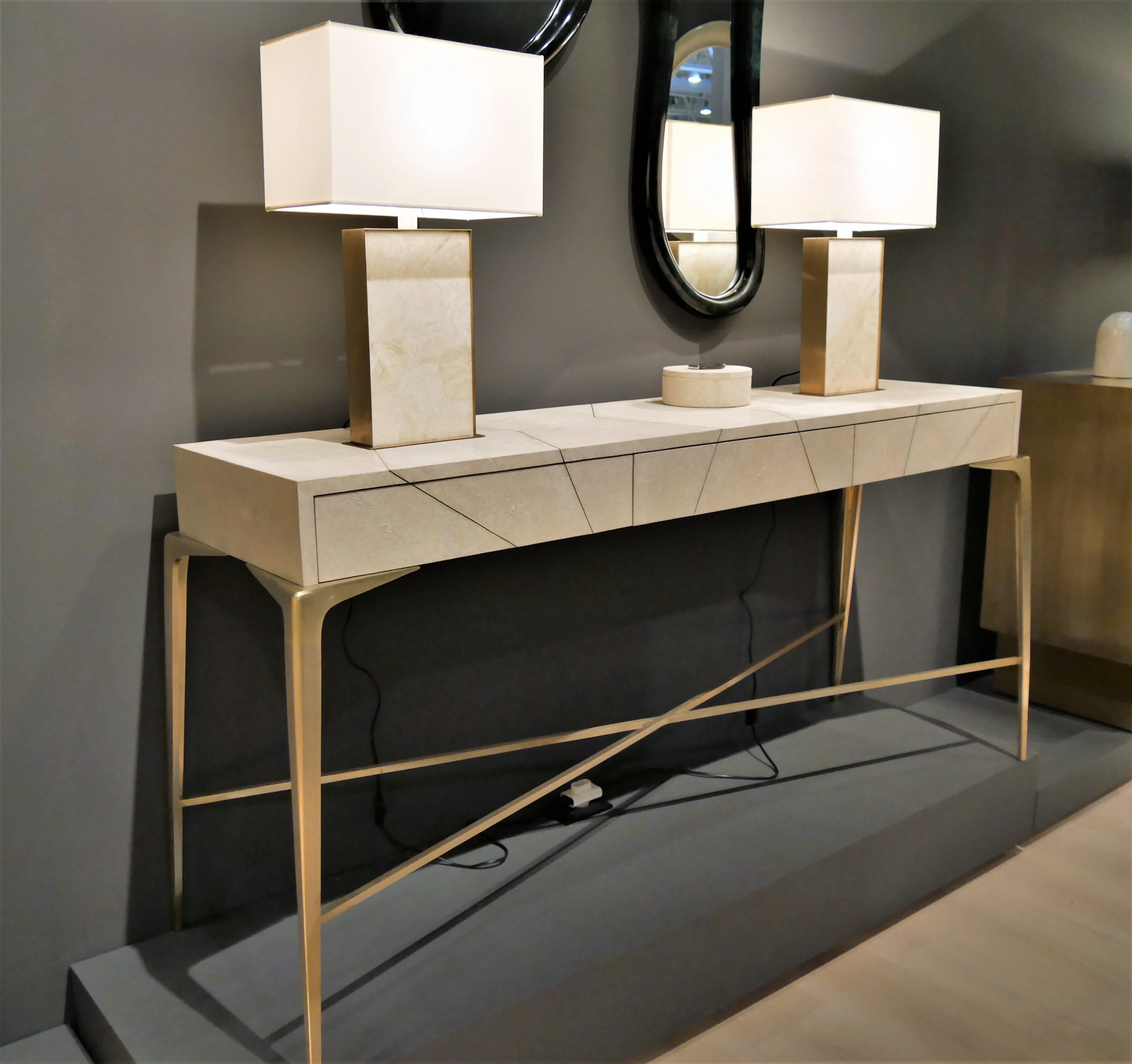 Console Table Hydra '3 Drawers' in Shagreen and Brass by Ginger Brown In New Condition For Sale In Bourguebus, FR