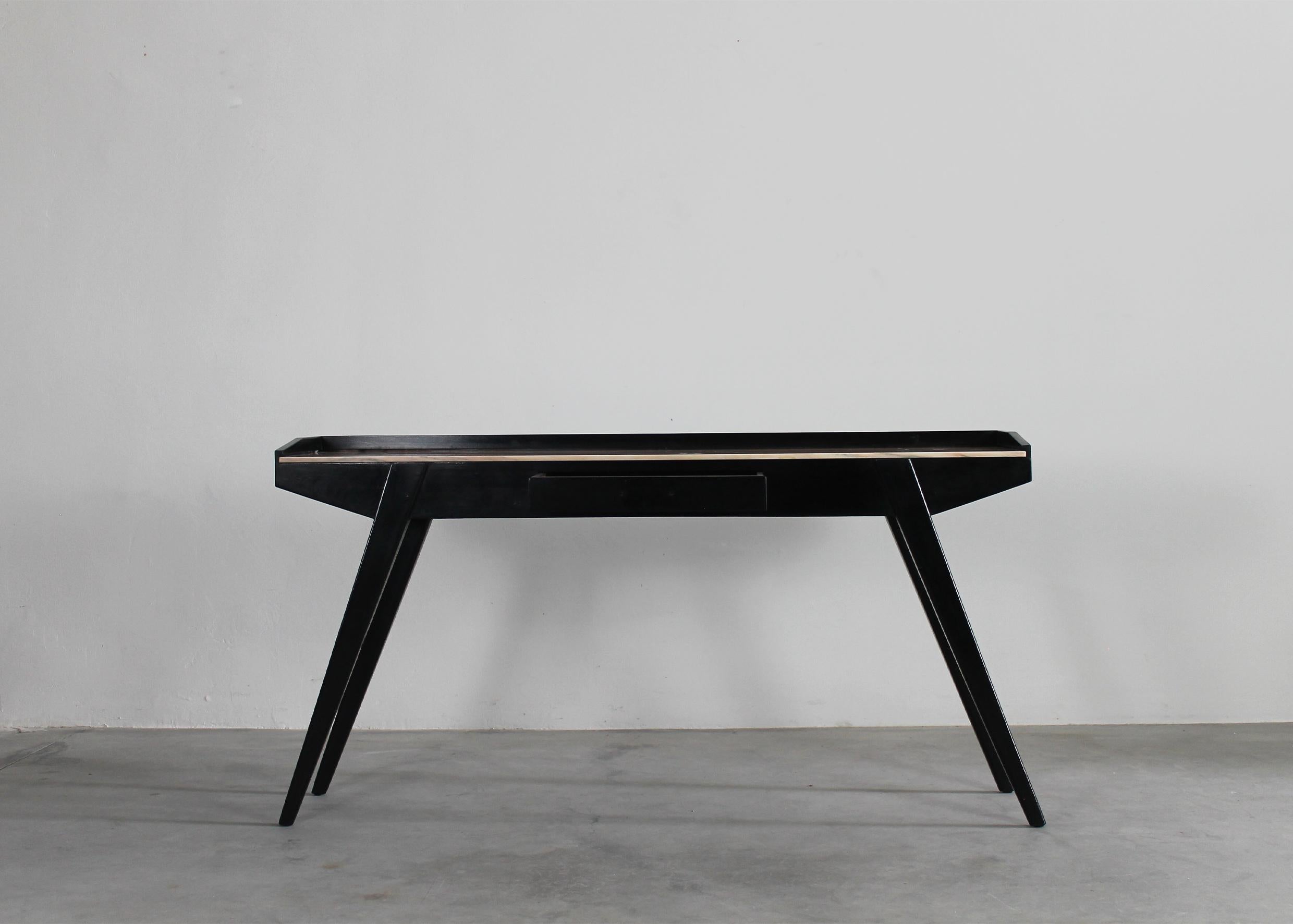Mid-Century Modern Mid Century Modern Console Table in Black Lacquered Wood and Marble  For Sale